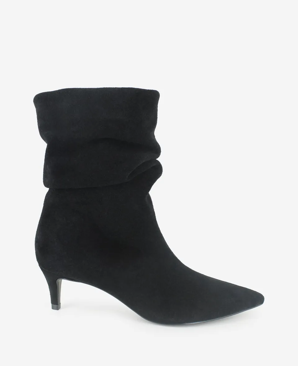 Kenneth Cole Reaction Shoes Marsha Suede Kitten Heel Bootie stivaletti neri scamosciati