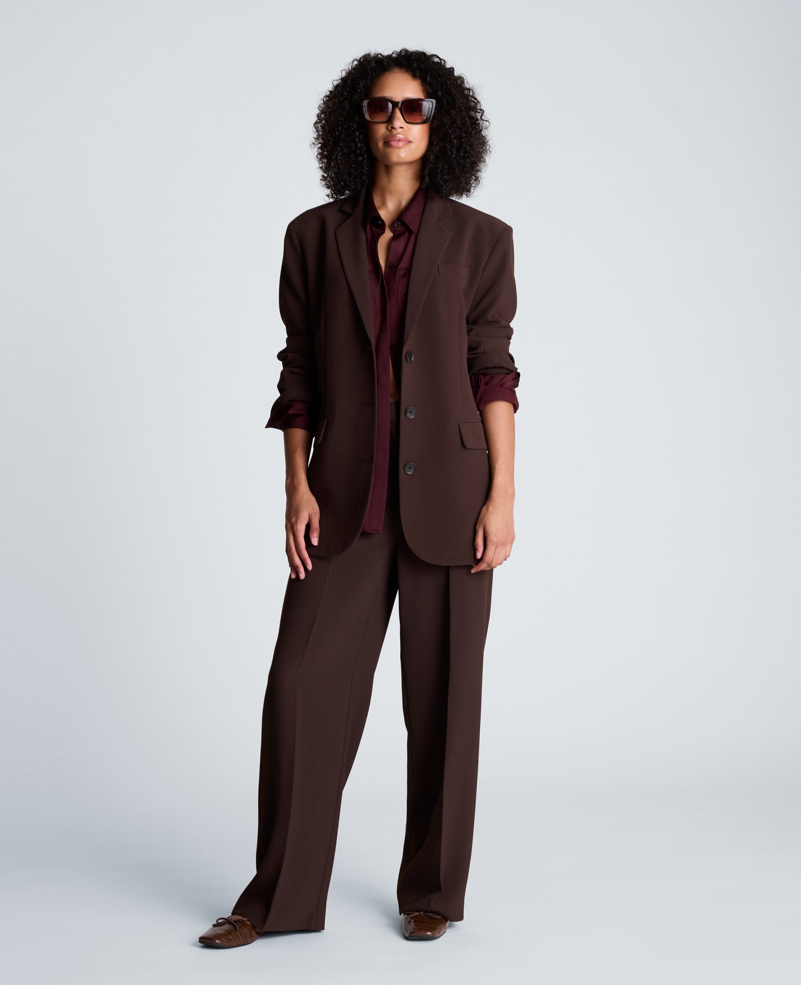 Kenneth Cole Reaction Clothing Three Button Boyfriend Jacket with Flap Pockets blazer marrone twill
