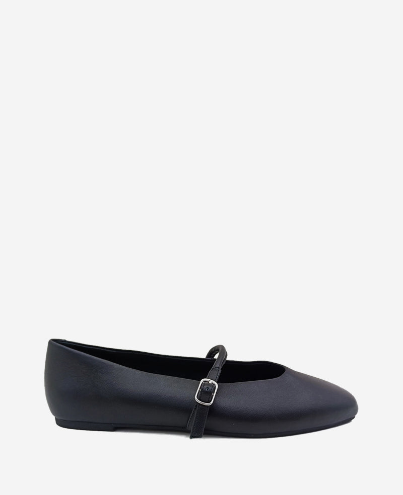 Kenneth Cole Reaction Shoes Magnolia Leather ballet flat nere in pelle