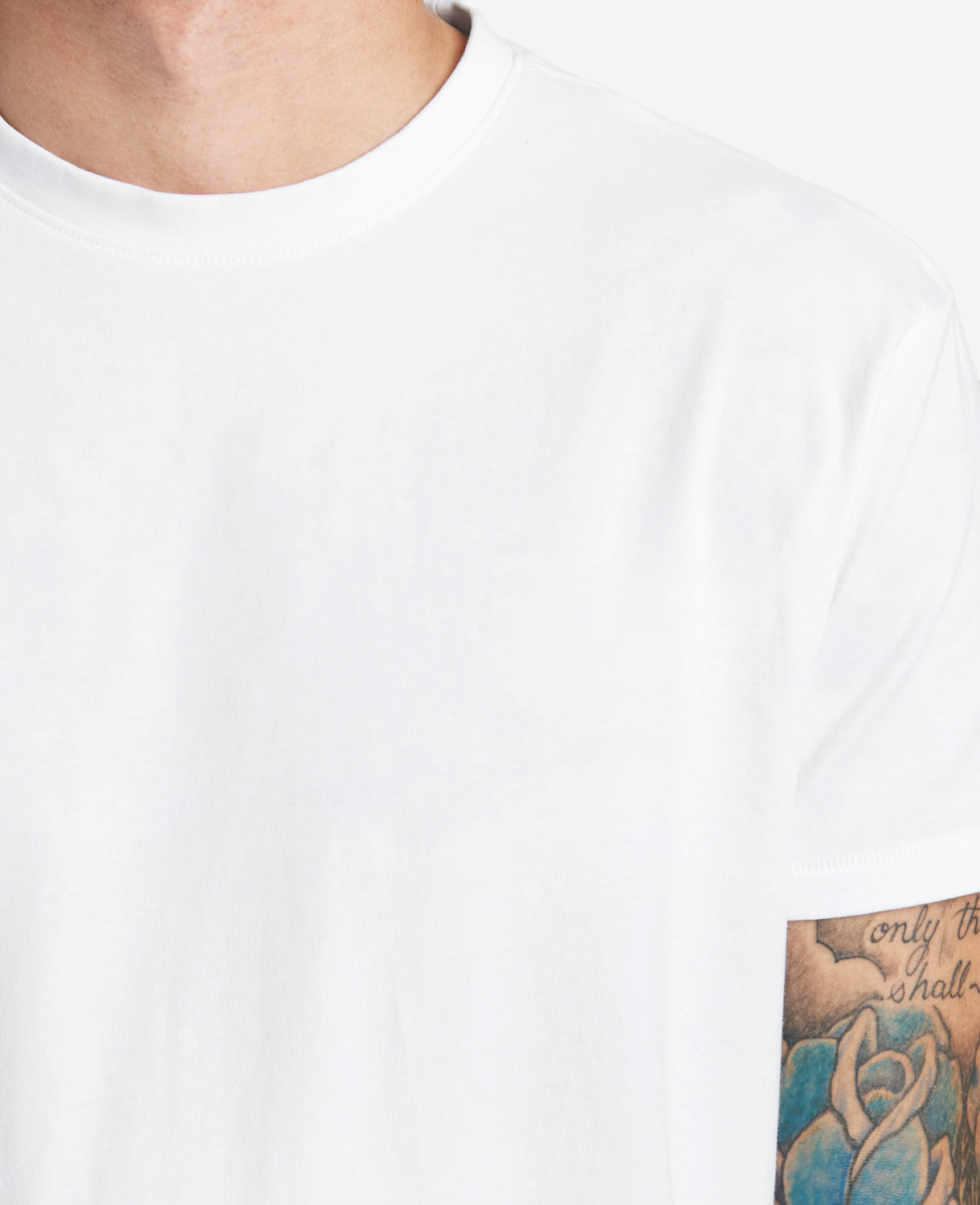Kenneth Cole Reaction The Performance Crew Neck T-shirt bianca in cotone elasticizzato