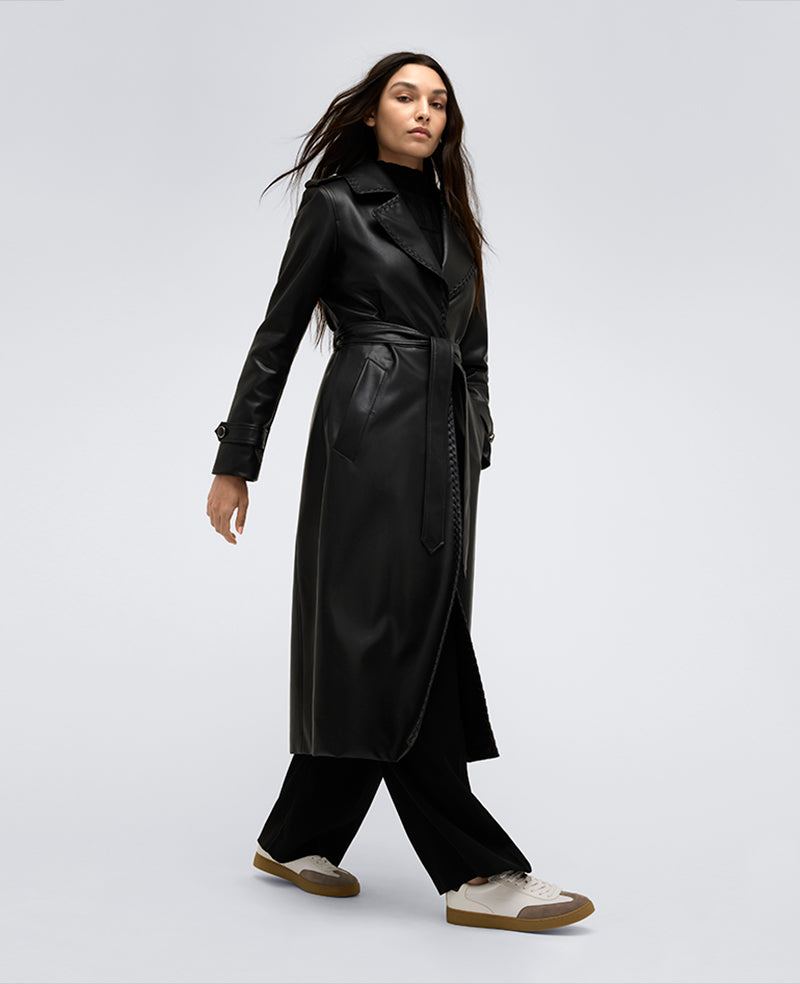 Kenneth Cole Reaction Clothing Faux Leather Belted Trench trench nero in ecopelle con cintura