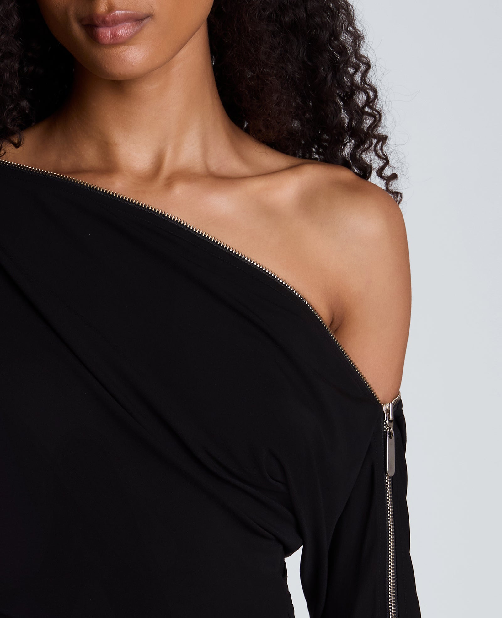 Kenneth Cole Reaction Clothing Zipper Shoulder Mini Dress vestito nero corto