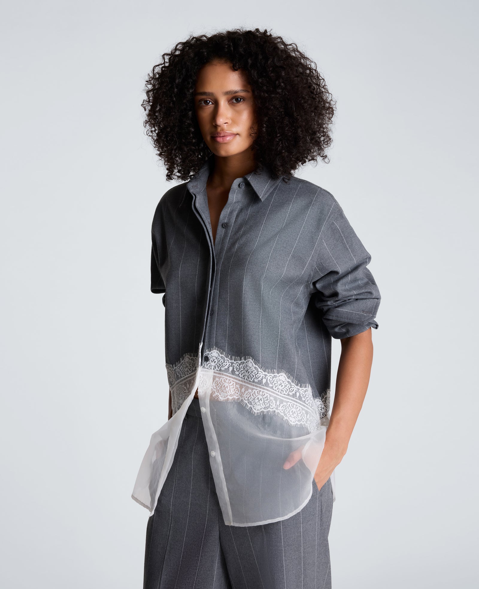 Kenneth Cole Reaction Clothing Button Front Oversized Paneled Shirt with Lace camicia oversize