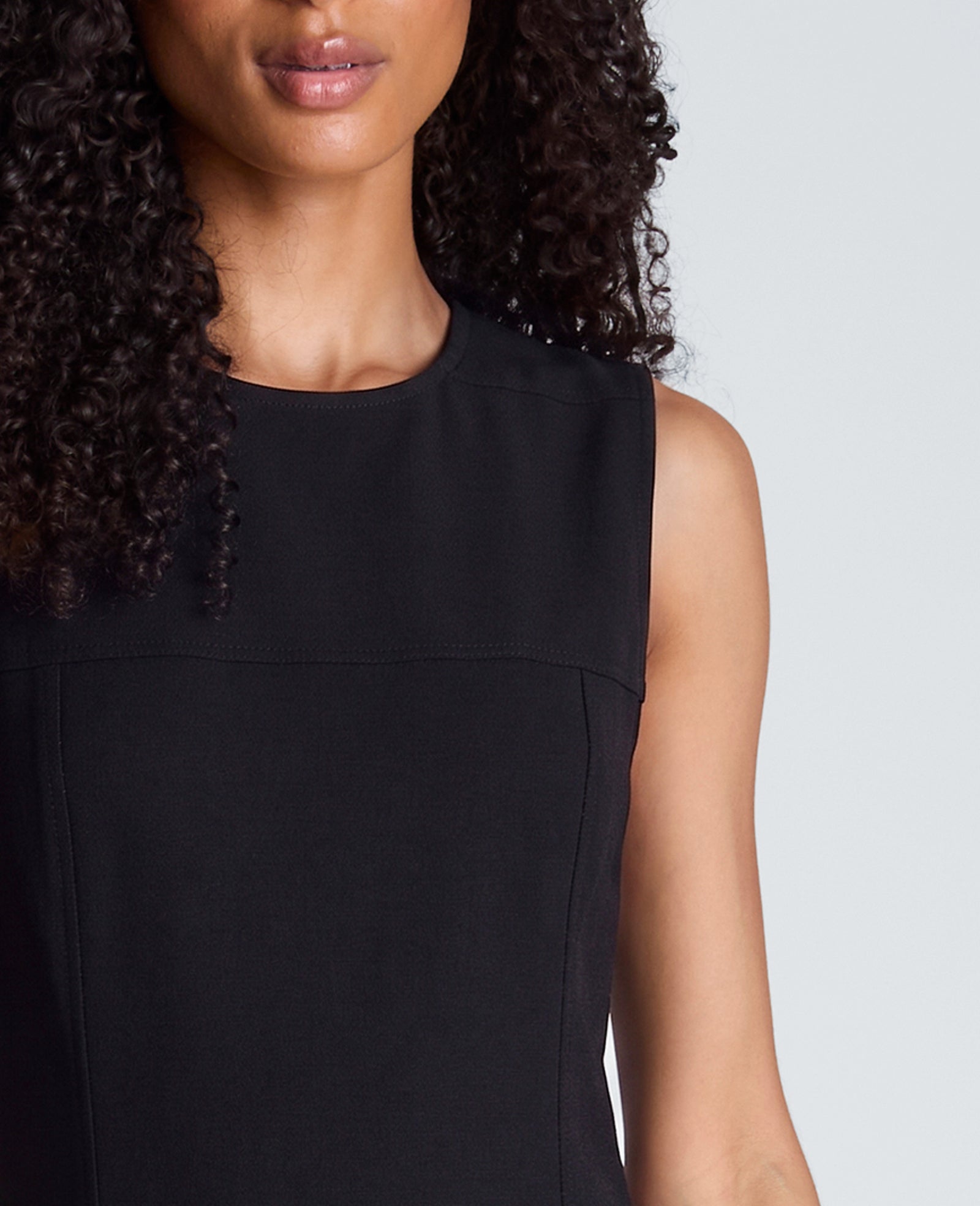 Kenneth Cole Reaction Clothing Sleeveless Double Belt Mini Dress abito nero