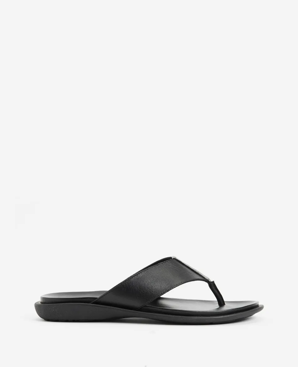 Kenneth Cole Reaction Shoes Sand Leather Thong Sandal sandalo nero in pelle
