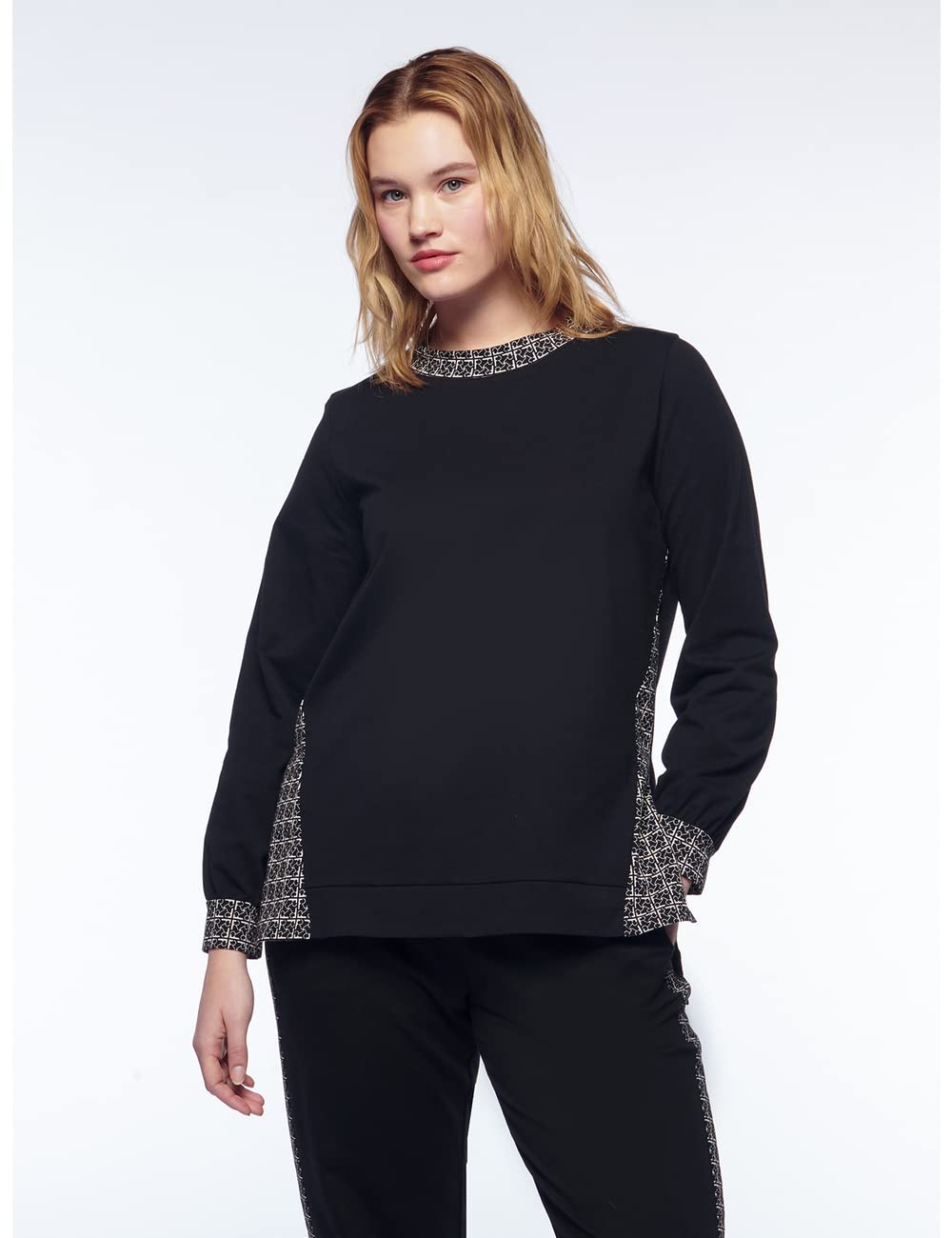 Fiorella Rubino Maglie e felpe felpa con loghi XS Plus