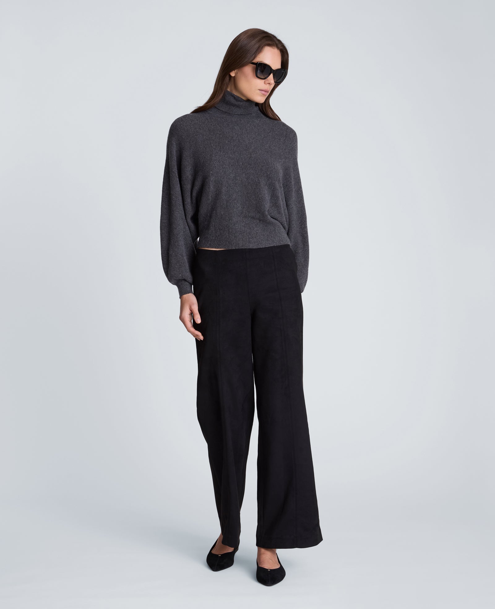 Kenneth Cole Reaction Horizontal Shaker Crop Turtleneck dolcevita corto grigio