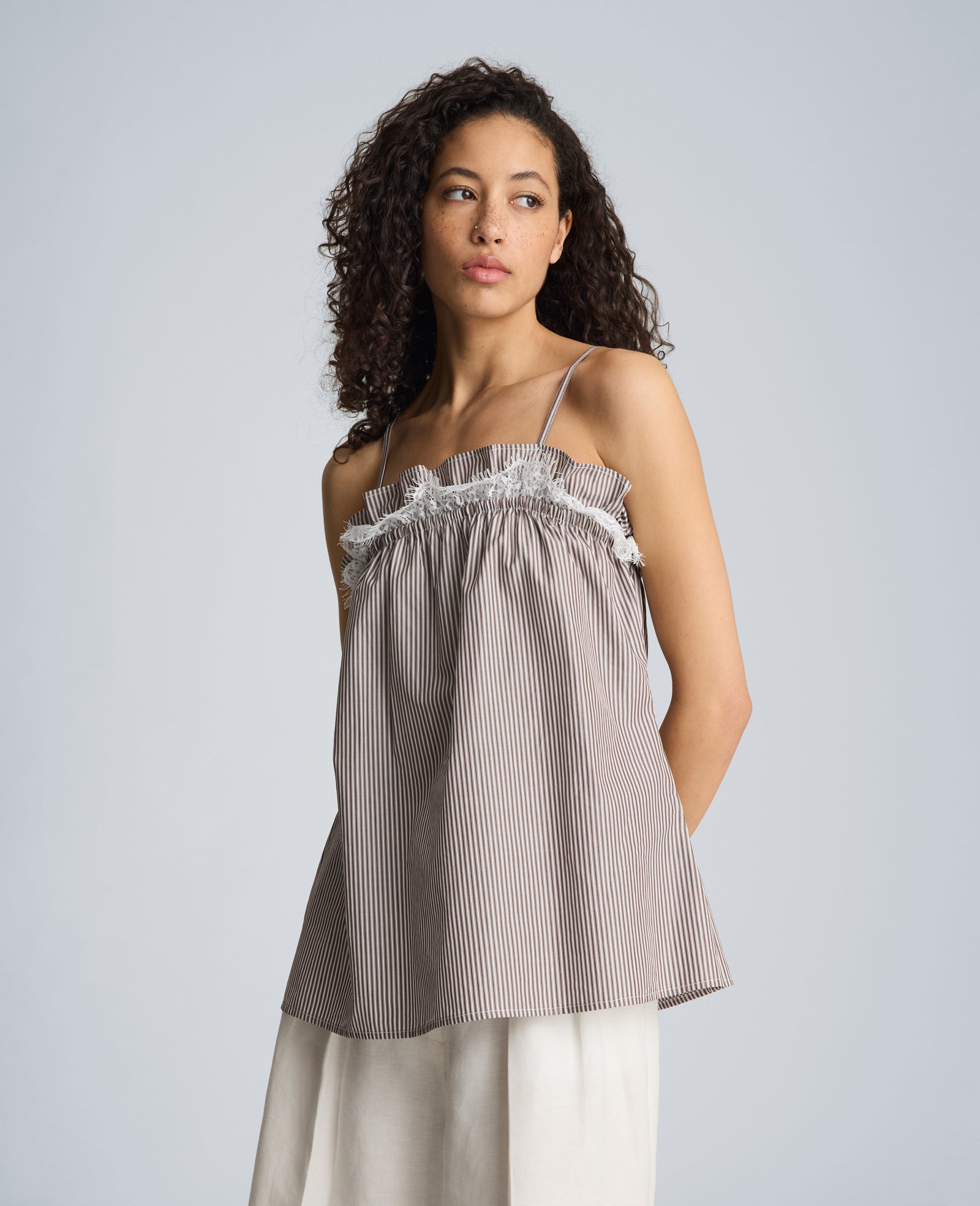 Kenneth Cole Clothing Shirred Neck Cami canotta brunetta bianco puro in cotone