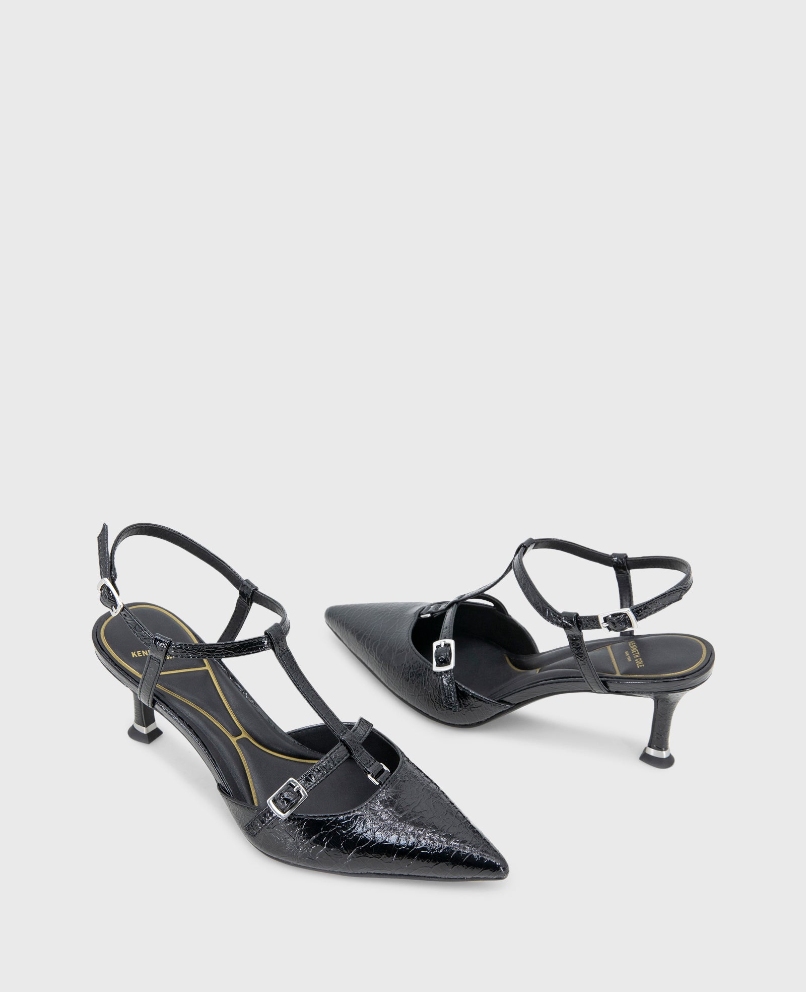 Kenneth Cole Reaction Shoes Urka Crinkle Patent Slingback Heel slingback nero lucido con tacco 2,5 pollici