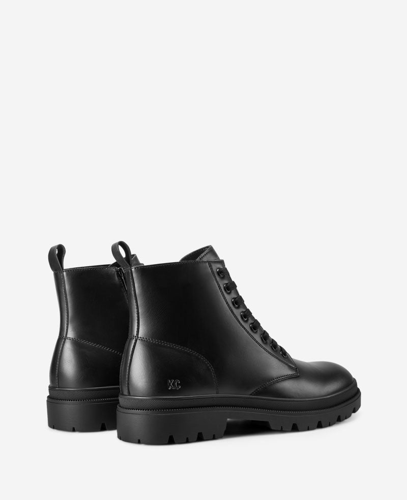 Kenneth Cole Reaction Petro stivale nero stringato con suola carrarmato