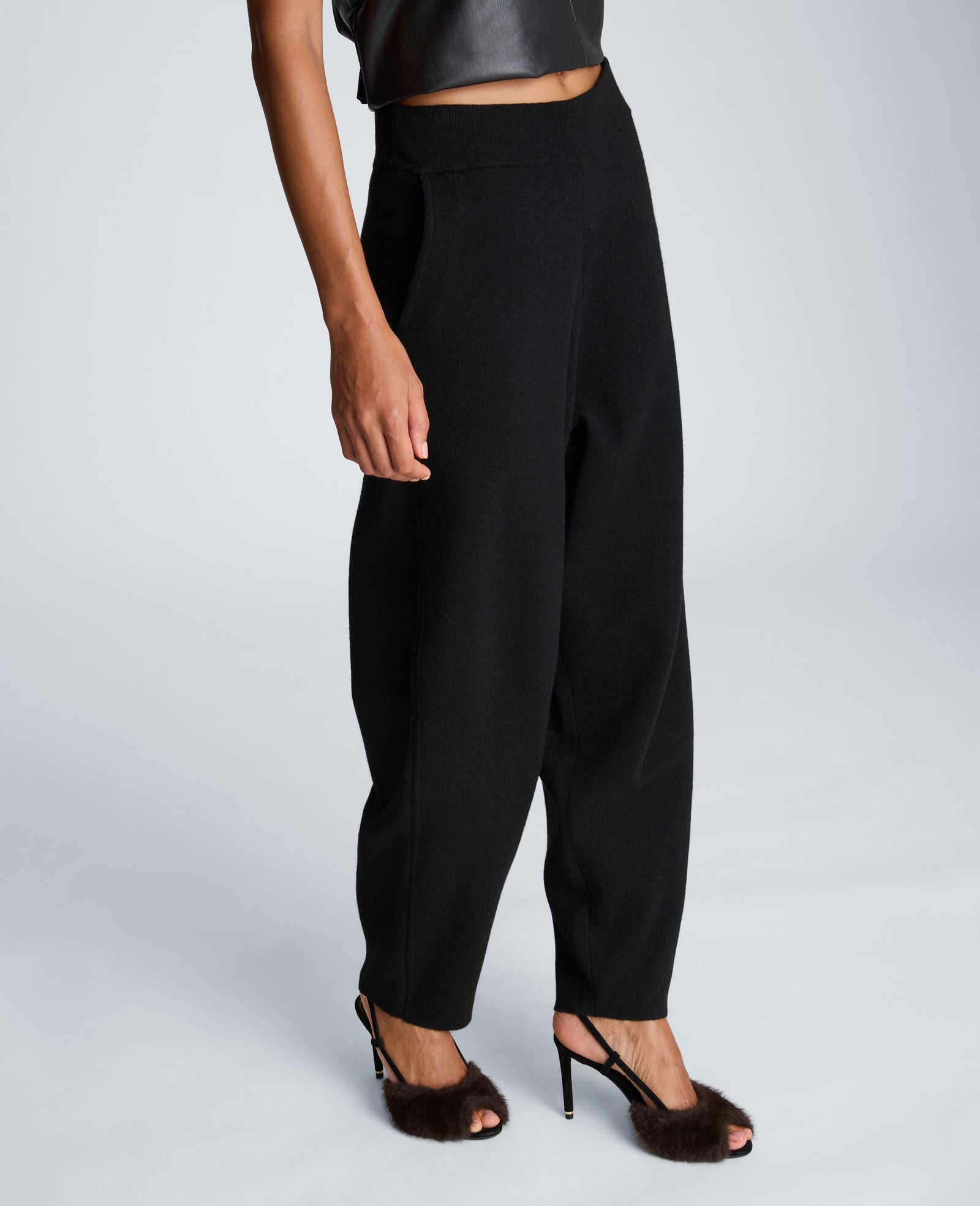 Kenneth Cole Reaction Clothing Barrel Leg Sweater Pull On Pant pantaloni neri lana cashmere