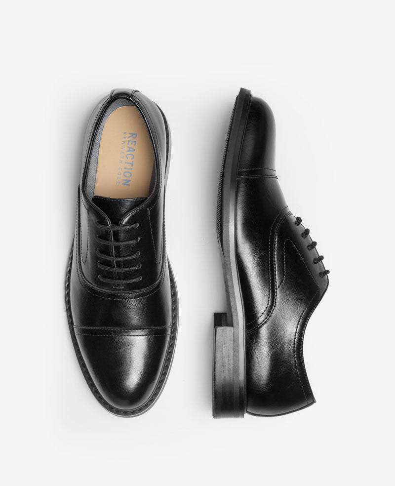 Kenneth Cole Reaction Lawstin Cap Toe Oxford scarpe nere con soletta rimovibile