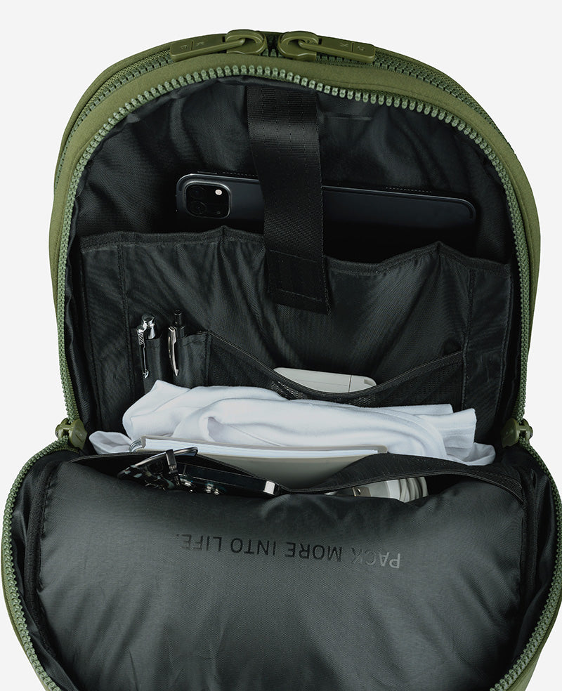 Kenneth Cole Reaction Luggage Logan Classic Backpack zaino verde Chive taglia unica porta laptop
