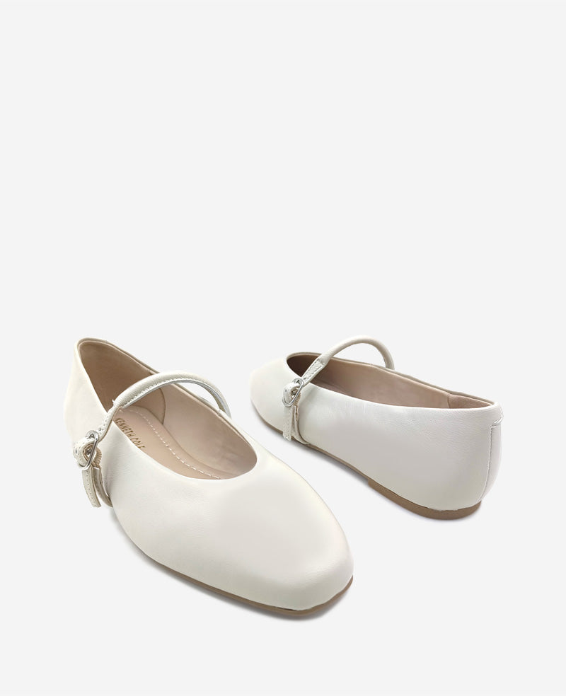 Kenneth Cole Reaction Shoes Magnolia ballerine in pelle ecru