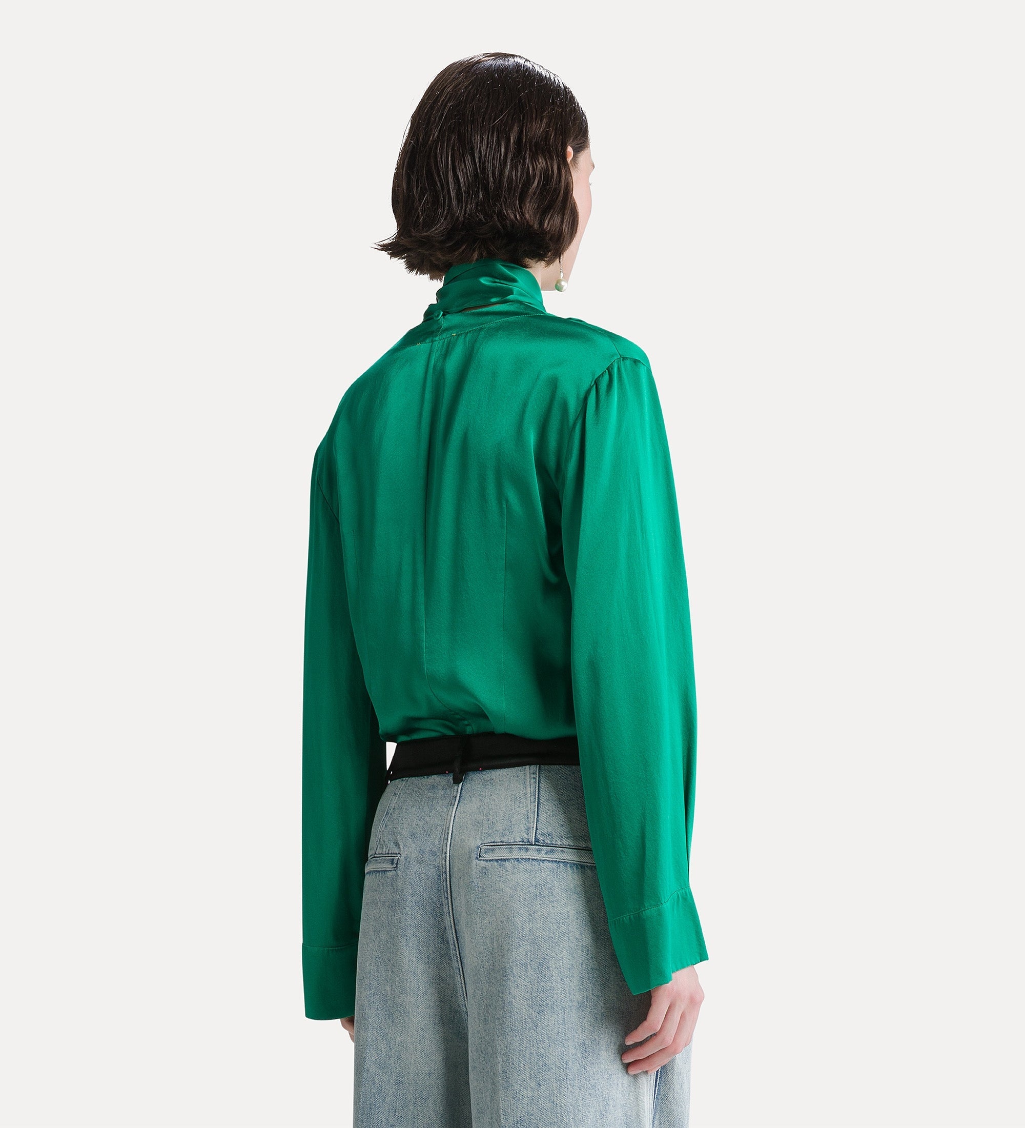 Forte camicie Camicia in raso di seta con foulard verde