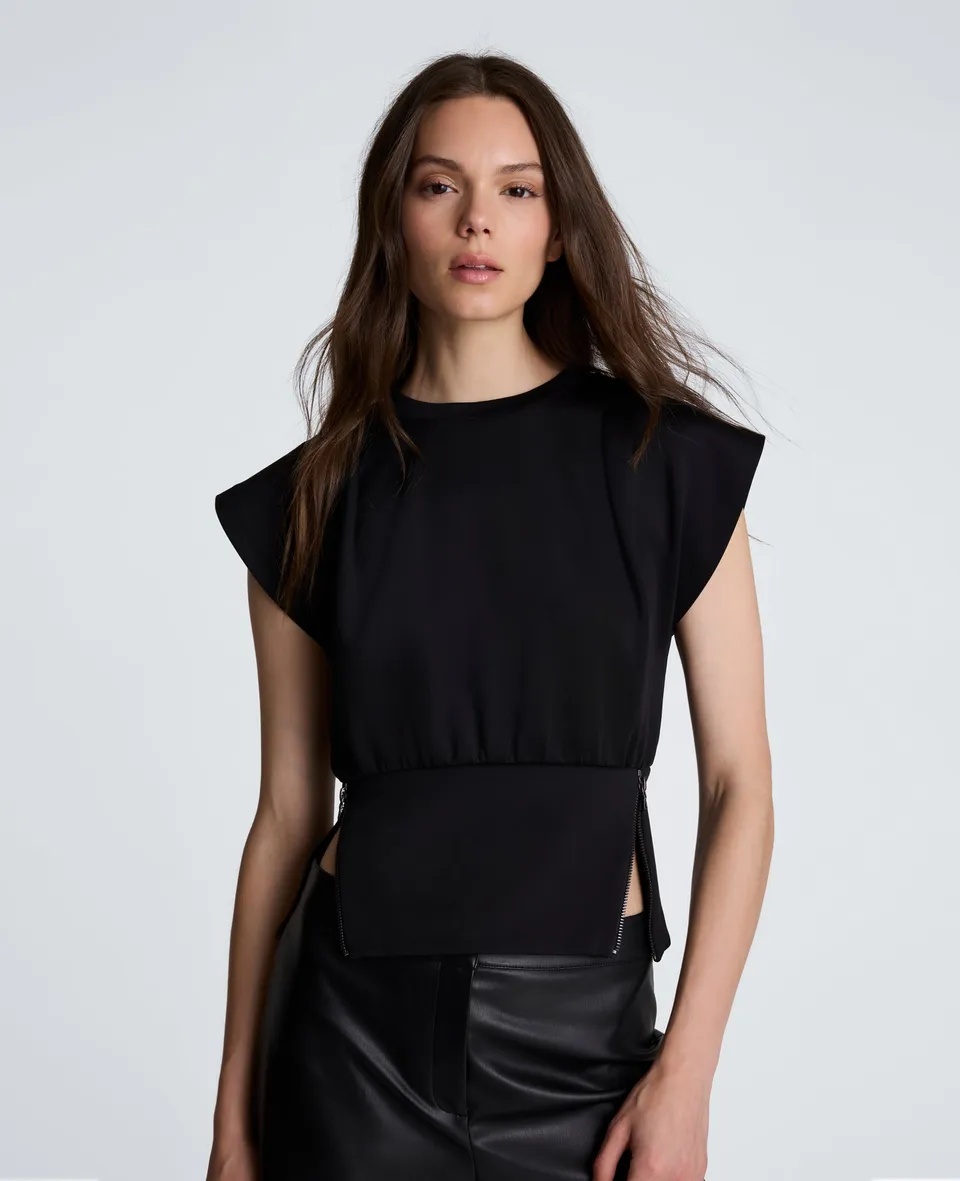 Kenneth Cole Reaction Clothing Shoulder Pleat Crewneck with Zipper Detail maglia nera