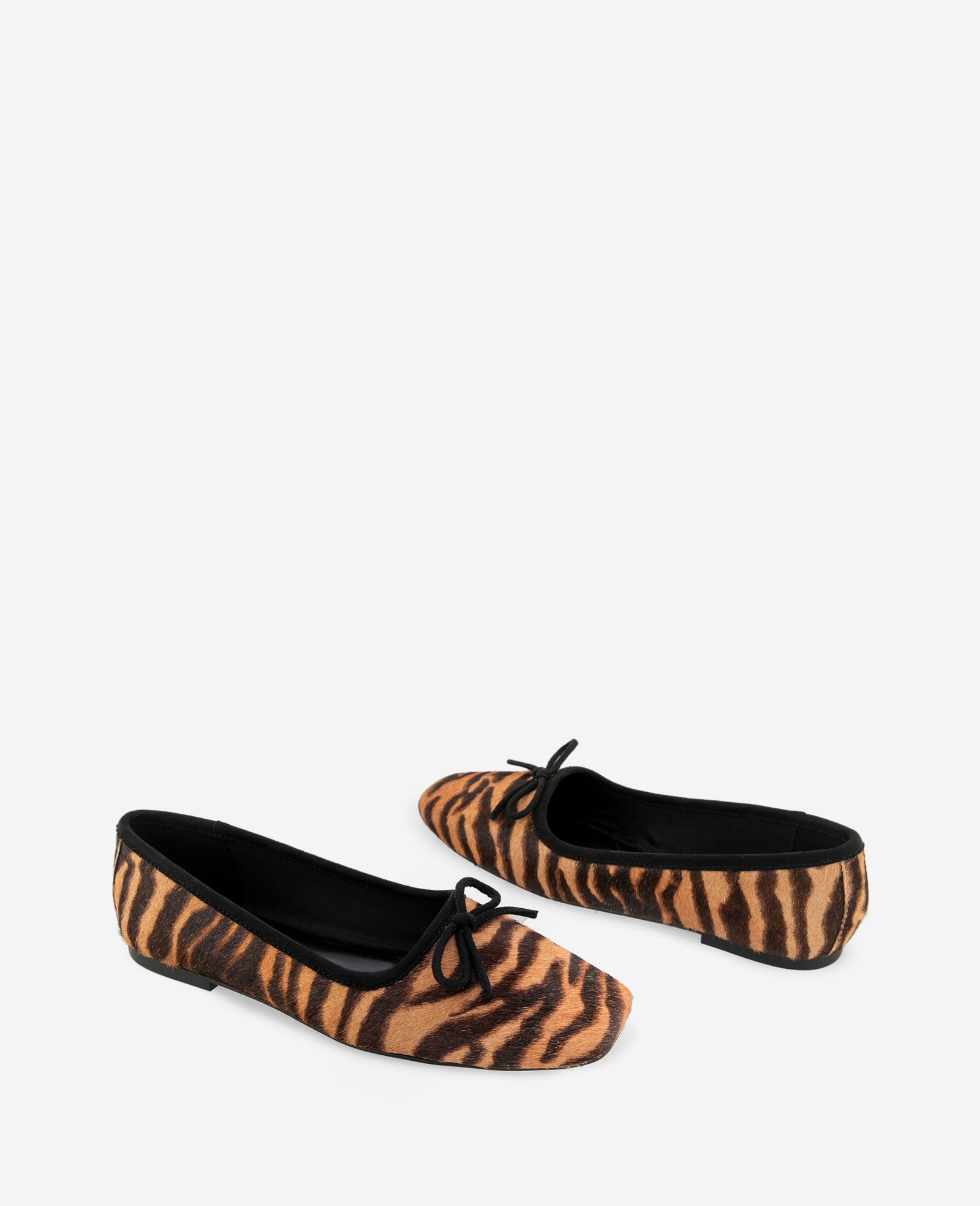 Kenneth Cole Reaction Shoes Carriah Calf Hair Bow Tie Ballet Flat ballerina tiger