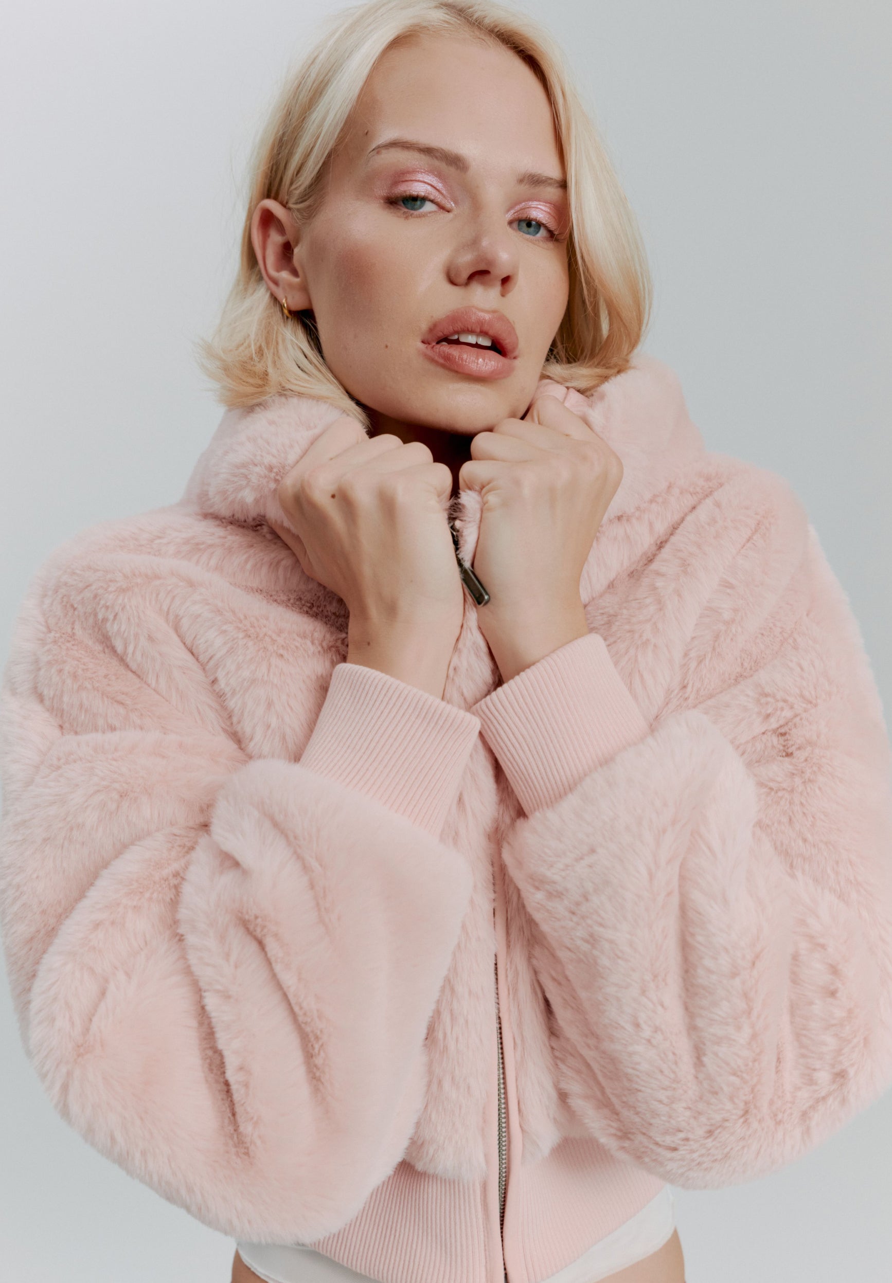 House Of Sunny Womens Tops Pink Teddy Zip Hoodie felpa rosa cropped