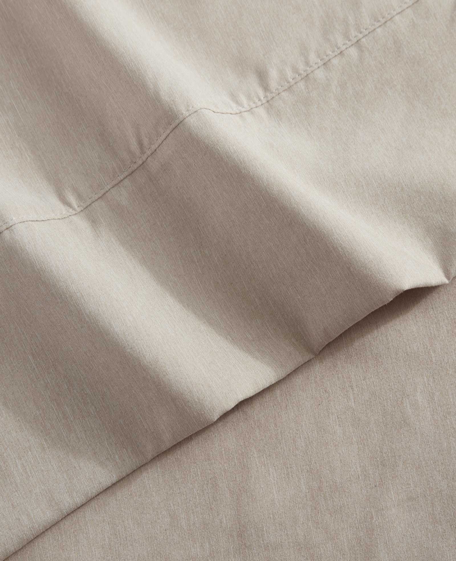 Kenneth Cole Reaction Solid Cationic Sheet Set lenzuola beige matrimoniali