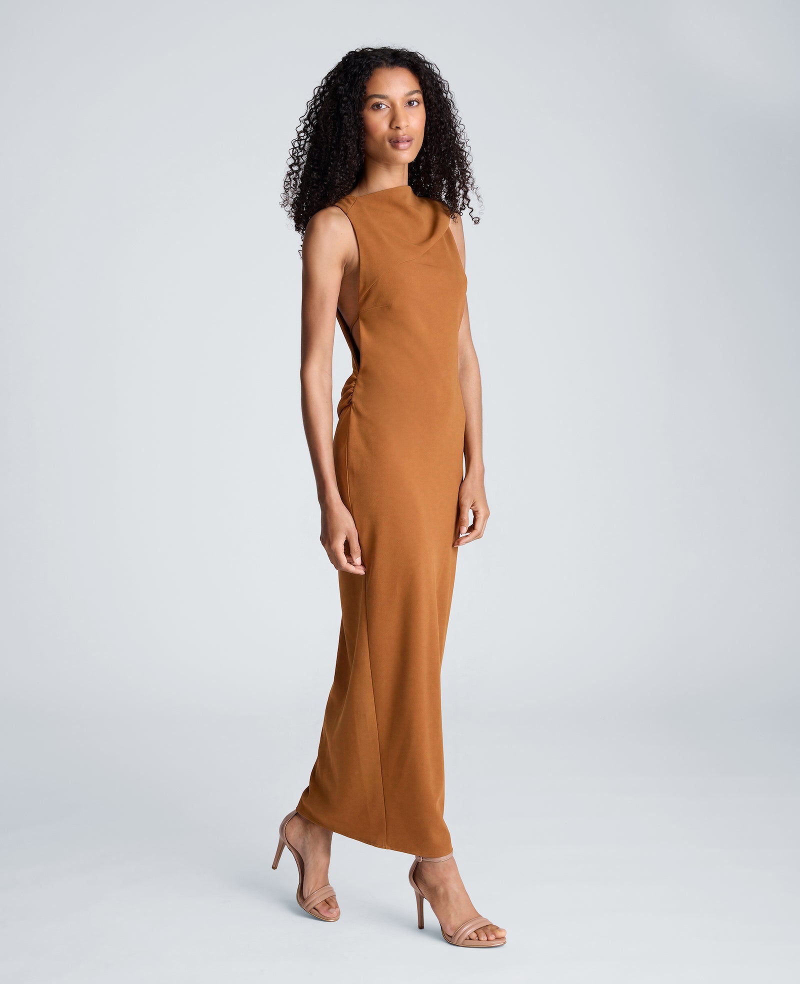 Kenneth Cole Reaction Drape Back Maxi Dress abito lungo color acero in poliestere