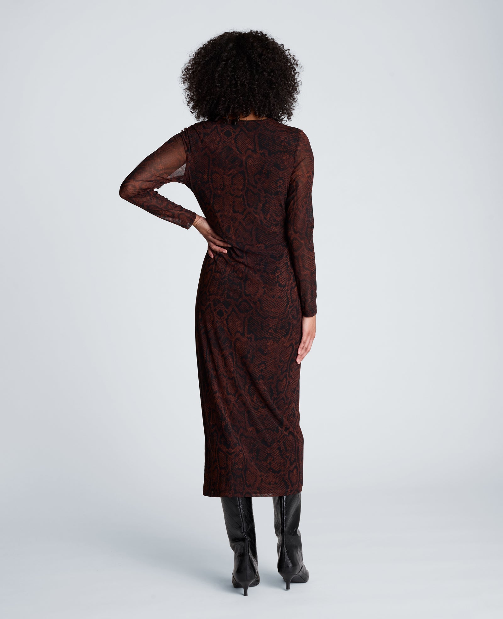 Kenneth Cole Reaction Clothing Knot Long Sleeve Midi Dress abito midi marrone stampa serpente