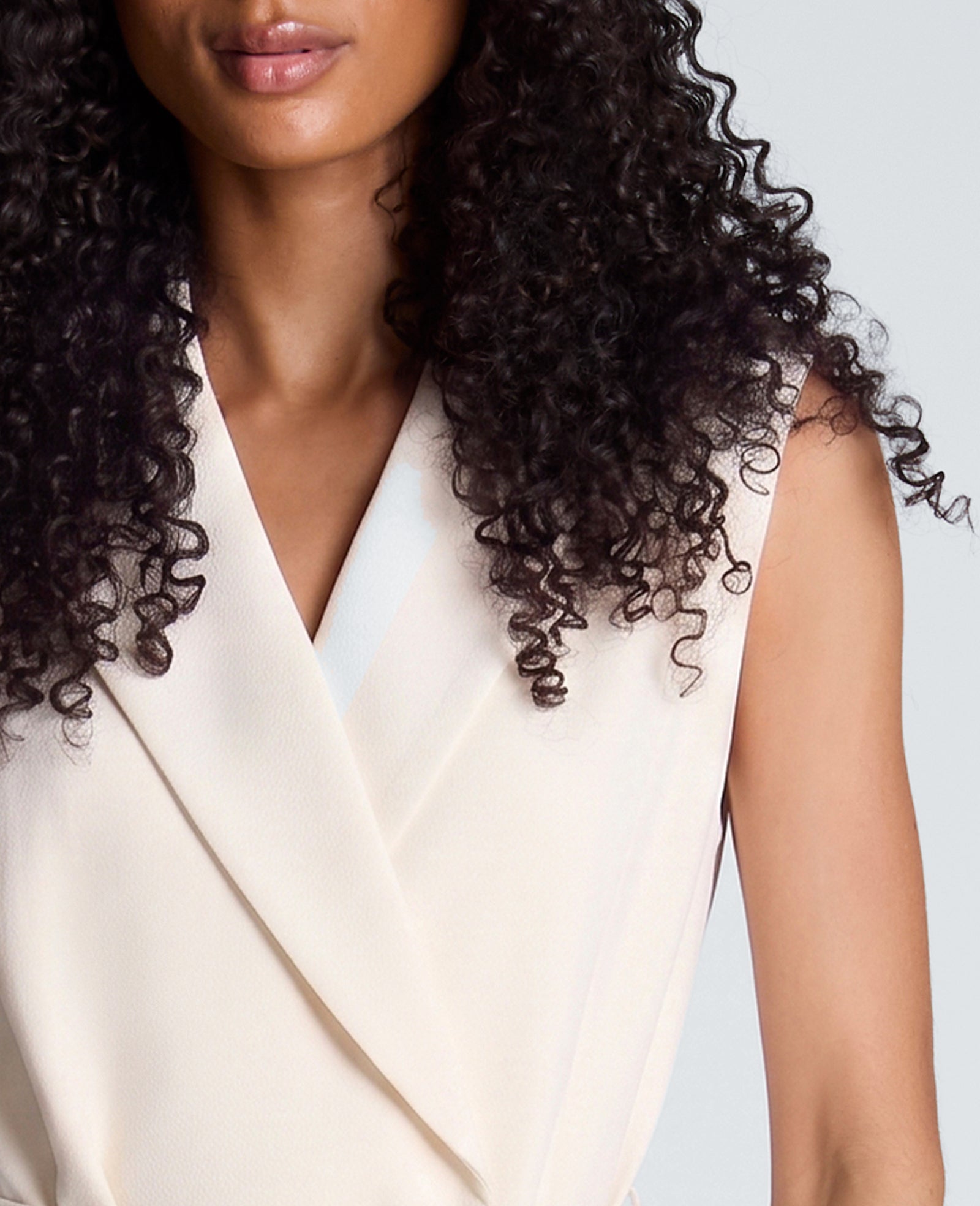 Kenneth Cole Reaction Clothing Asymmetrical Vest Mini Dress abito mini beige in crepe