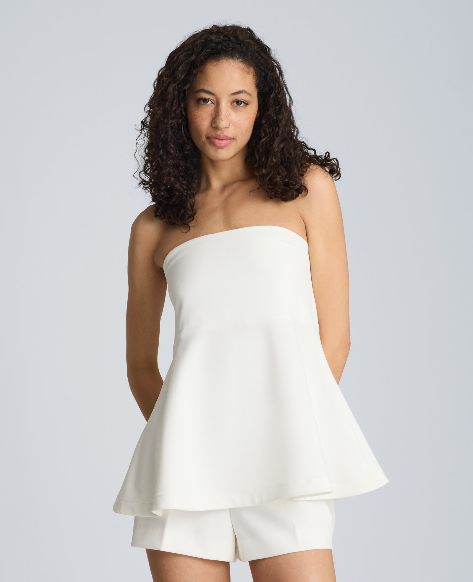 Kenneth Cole Reaction Clothing Peplum Strapless Top top bianco