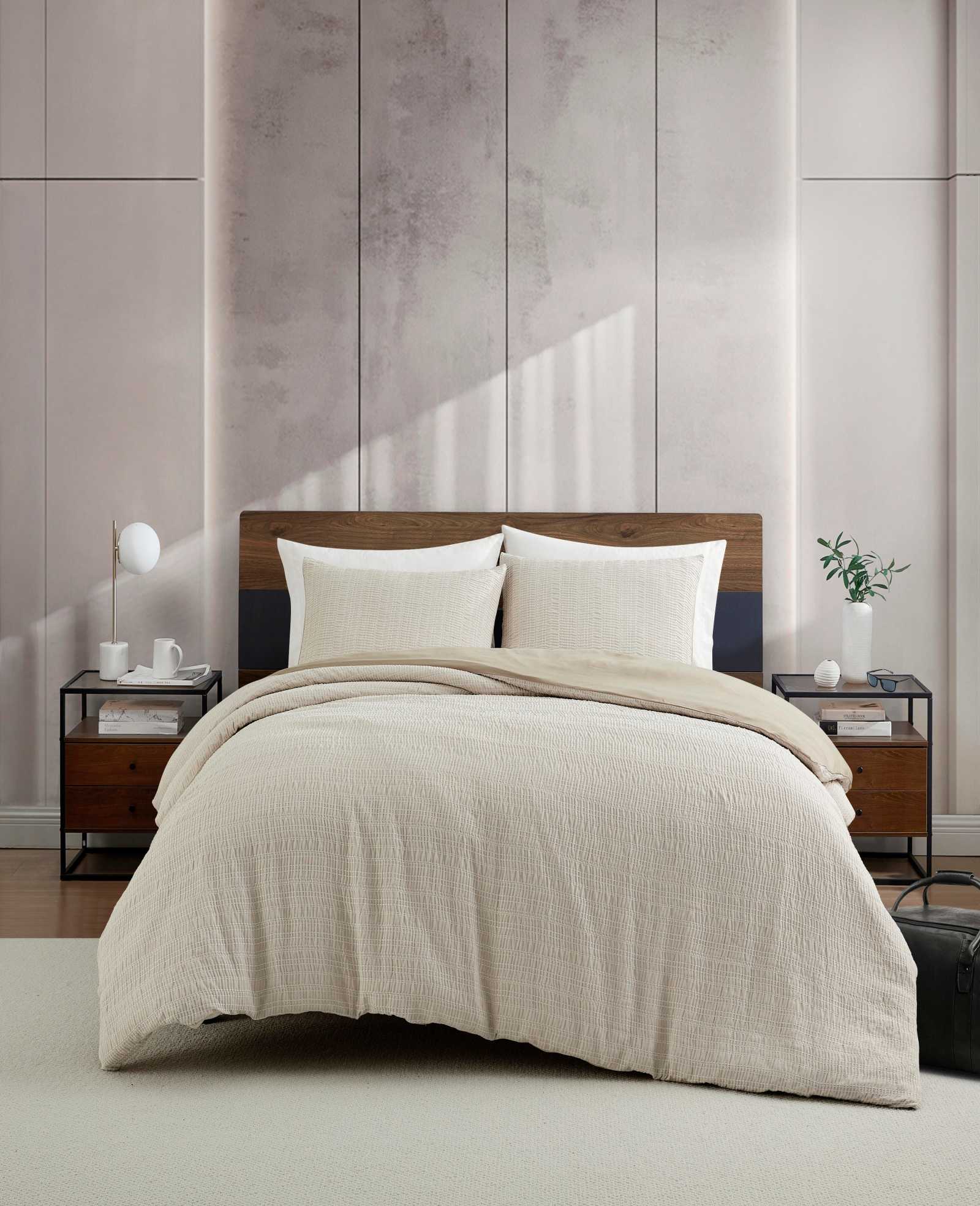 Kenneth Cole Reaction Home & Bedding Stitched Gauze Duvet Set set copripiumino beige ipoallergenico