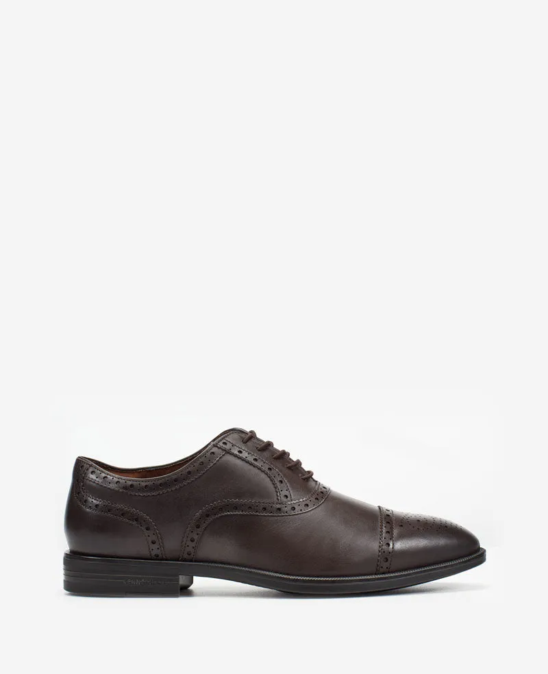 Kenneth Cole Reaction Future Pod Medallion Cap Toe scarpe marroni in pelle