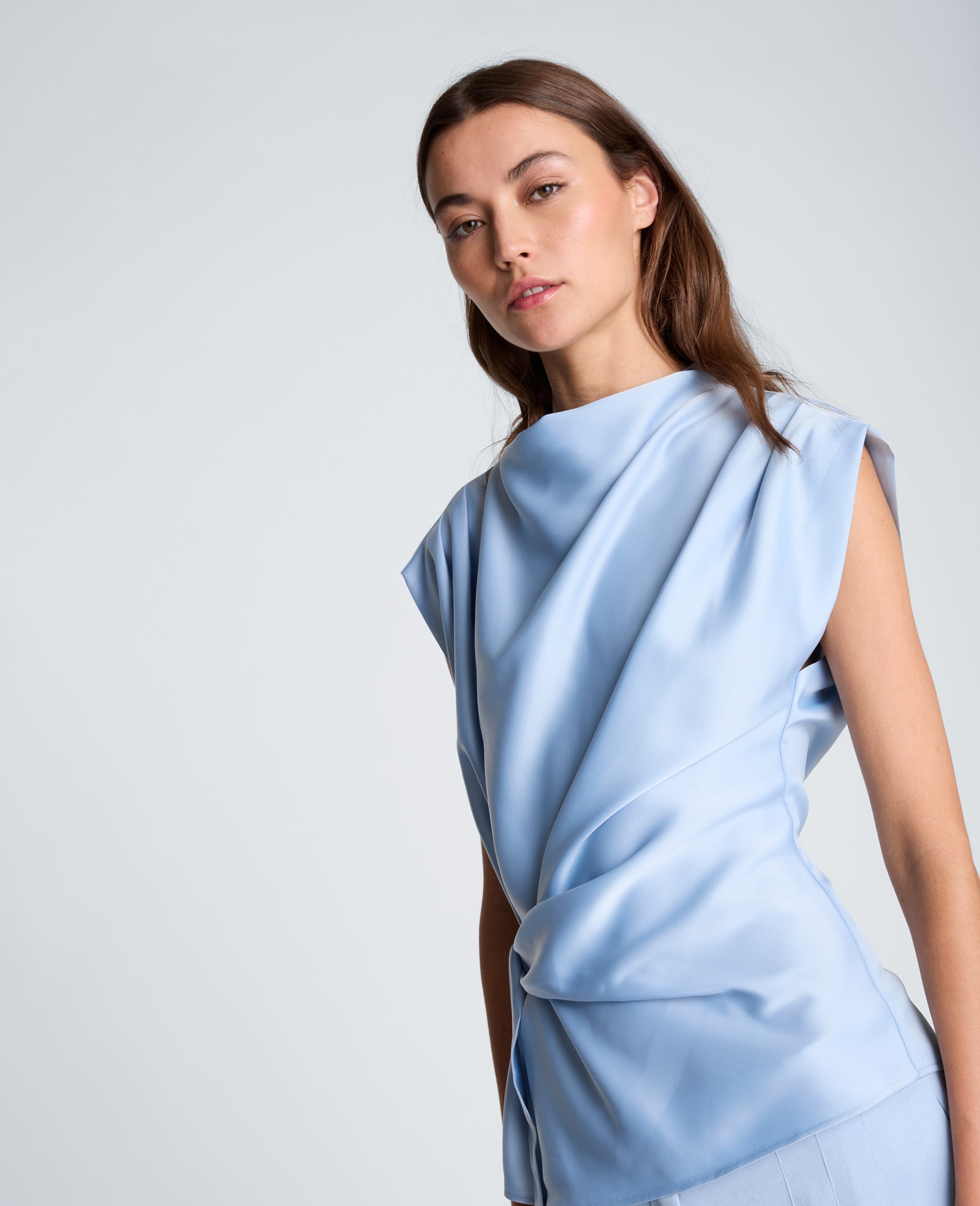 Kenneth Cole Reaction Clothing Belted Drape Neck Blouse blusa blu XS satin