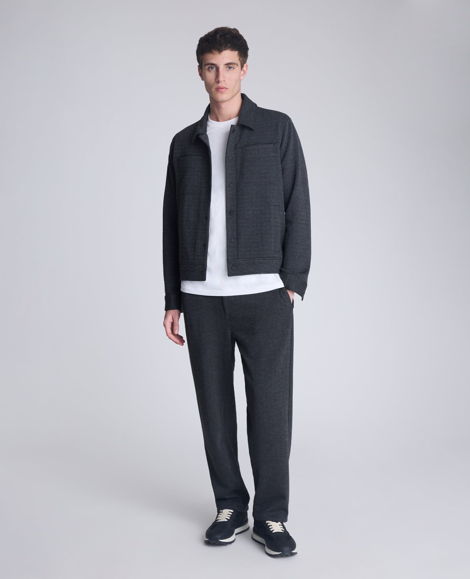 Kenneth Cole Reaction Clothing Relaxed Cropped Slacks pantaloni grigio stretch