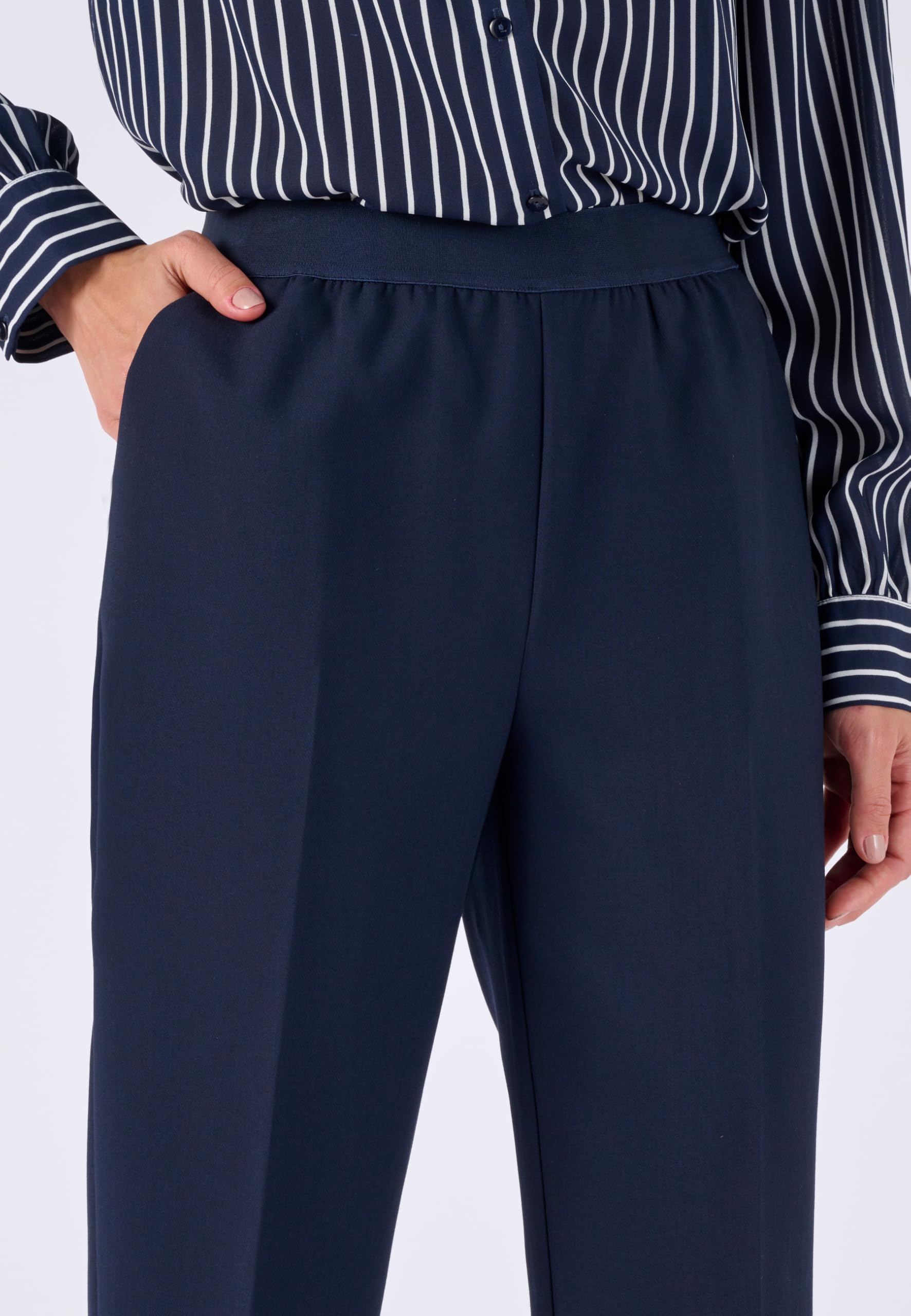 Damart Prêt-à-porter Pantaloni Tessuto Fluido Infilabile Donna 40 elastici