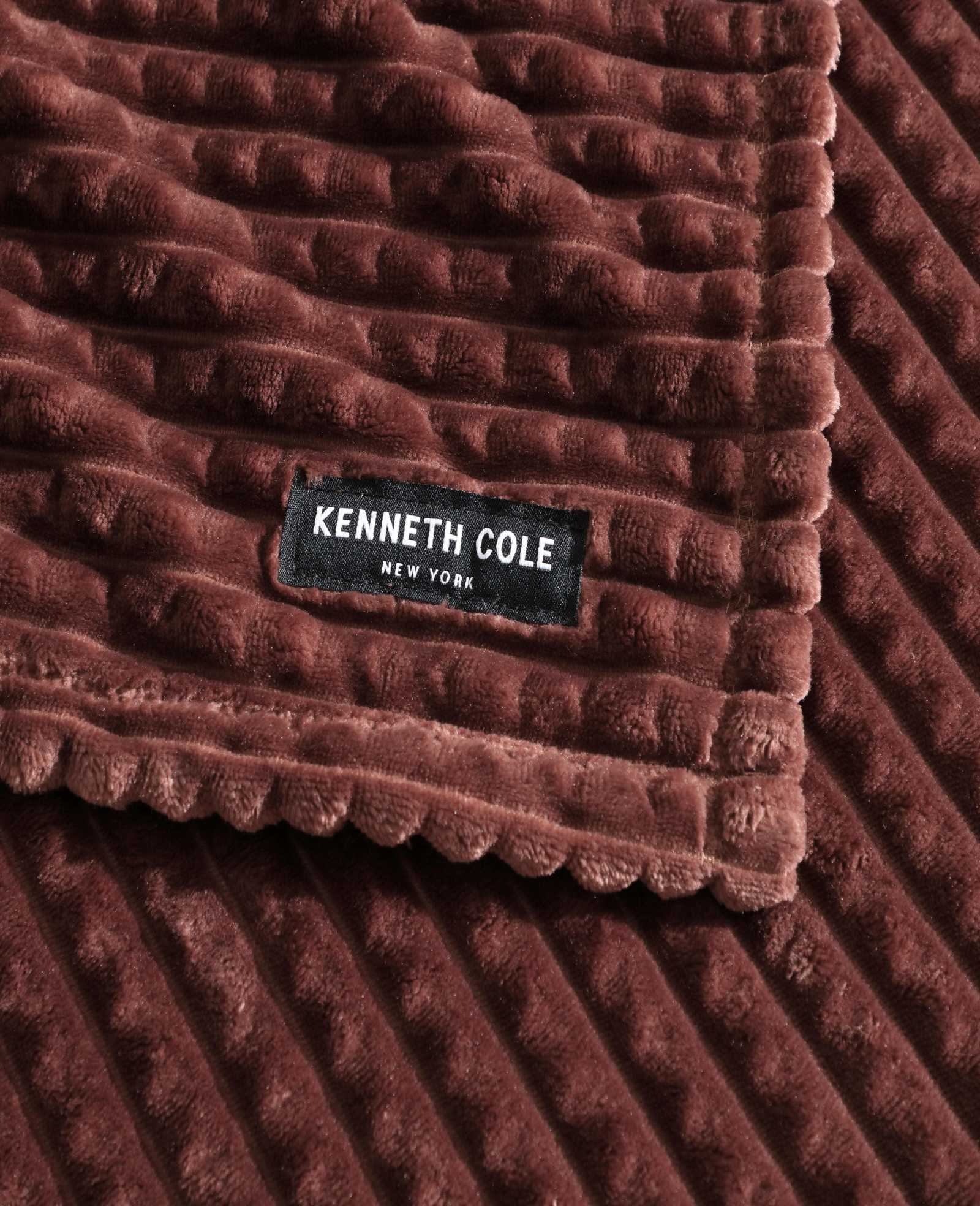 Kenneth Cole Reaction Home & Bedding Textured Solid Throw Blanket plaid rosso 127 x 152 cm