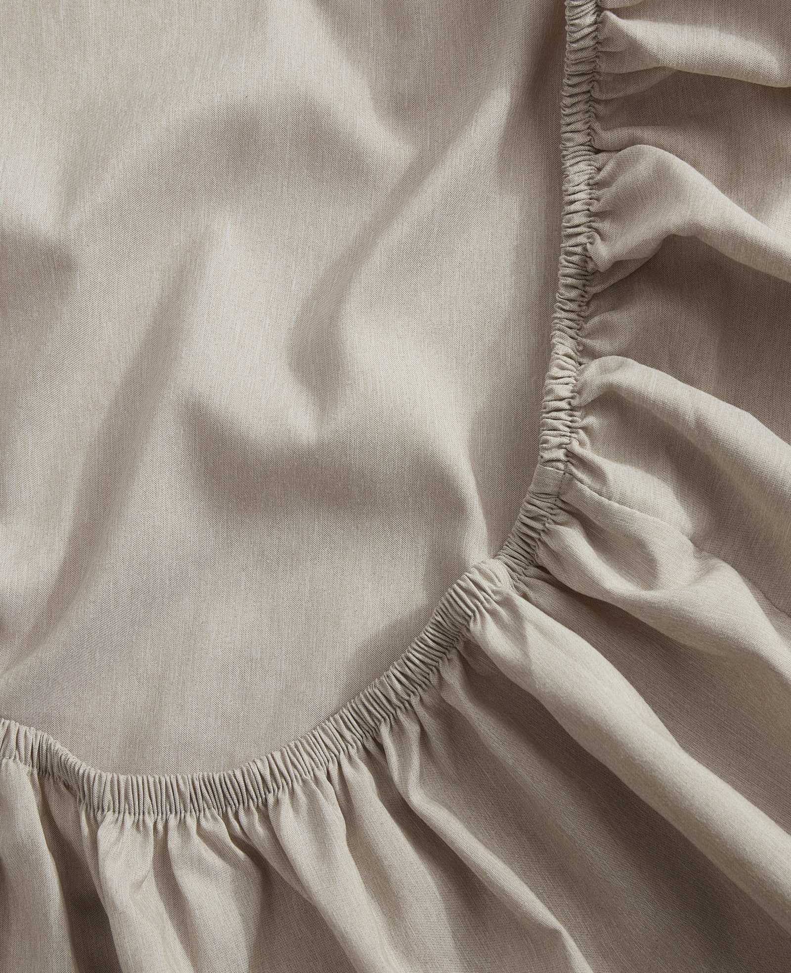 Kenneth Cole Reaction Solid Cationic Sheet Set lenzuola beige matrimoniali