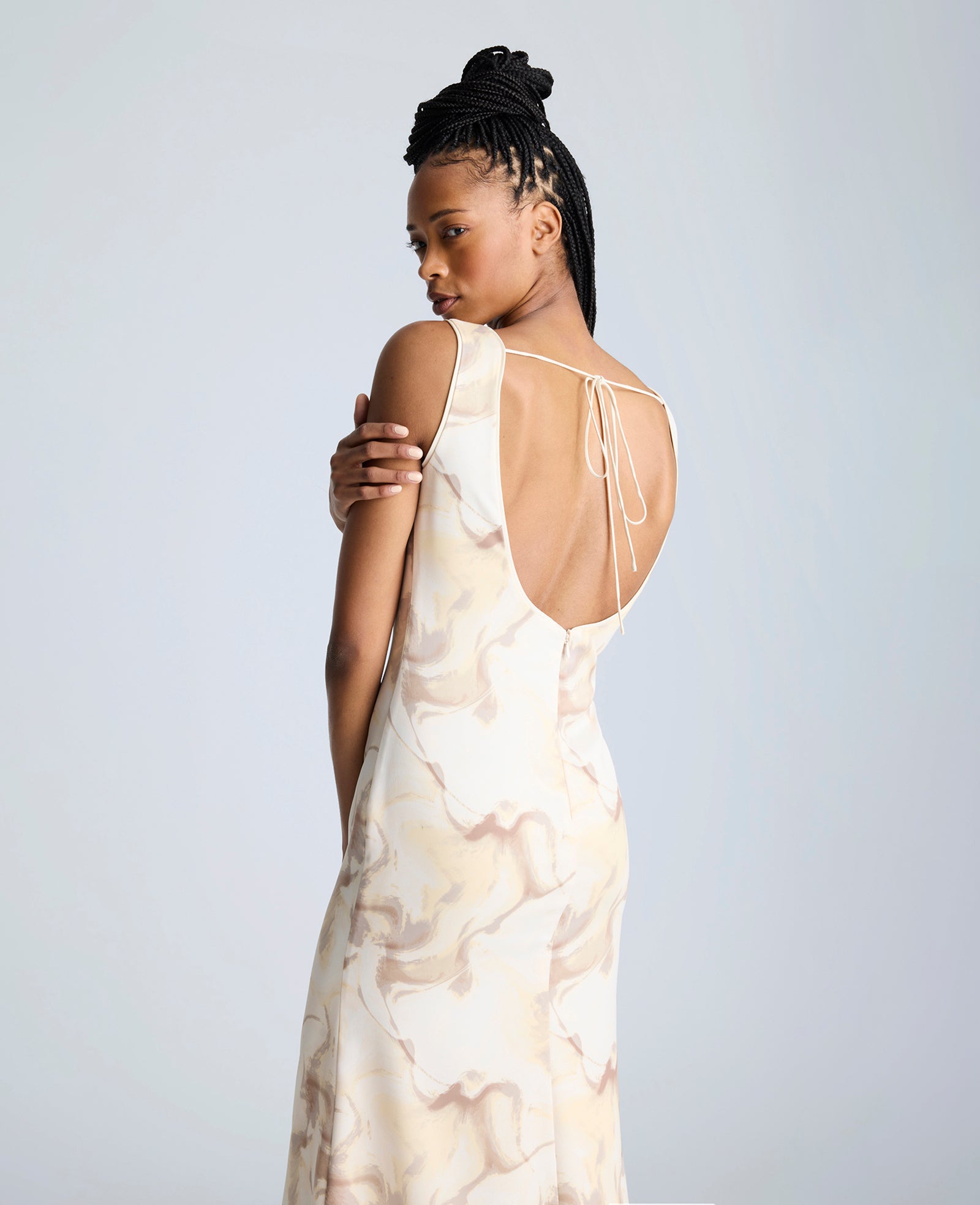 Kenneth Cole Reaction Clothing Sleeveless V-Neck Midi Dress abito midi Oyster Multi