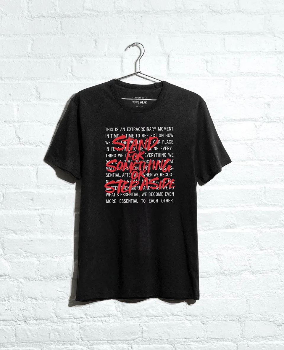 Kenneth Cole Reaction Clothing Site Exclusive Stand For Something T-Shirt maglietta nera