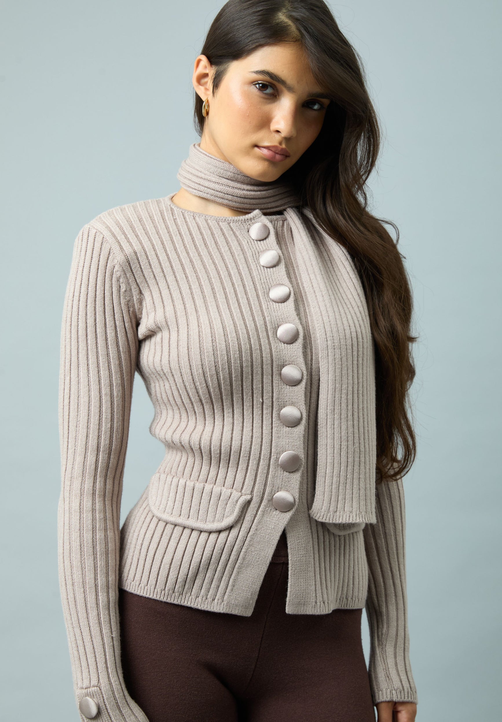 House Of Sunny Women's Knitwear Taupe Power Peggy cardigan a coste con sciarpa