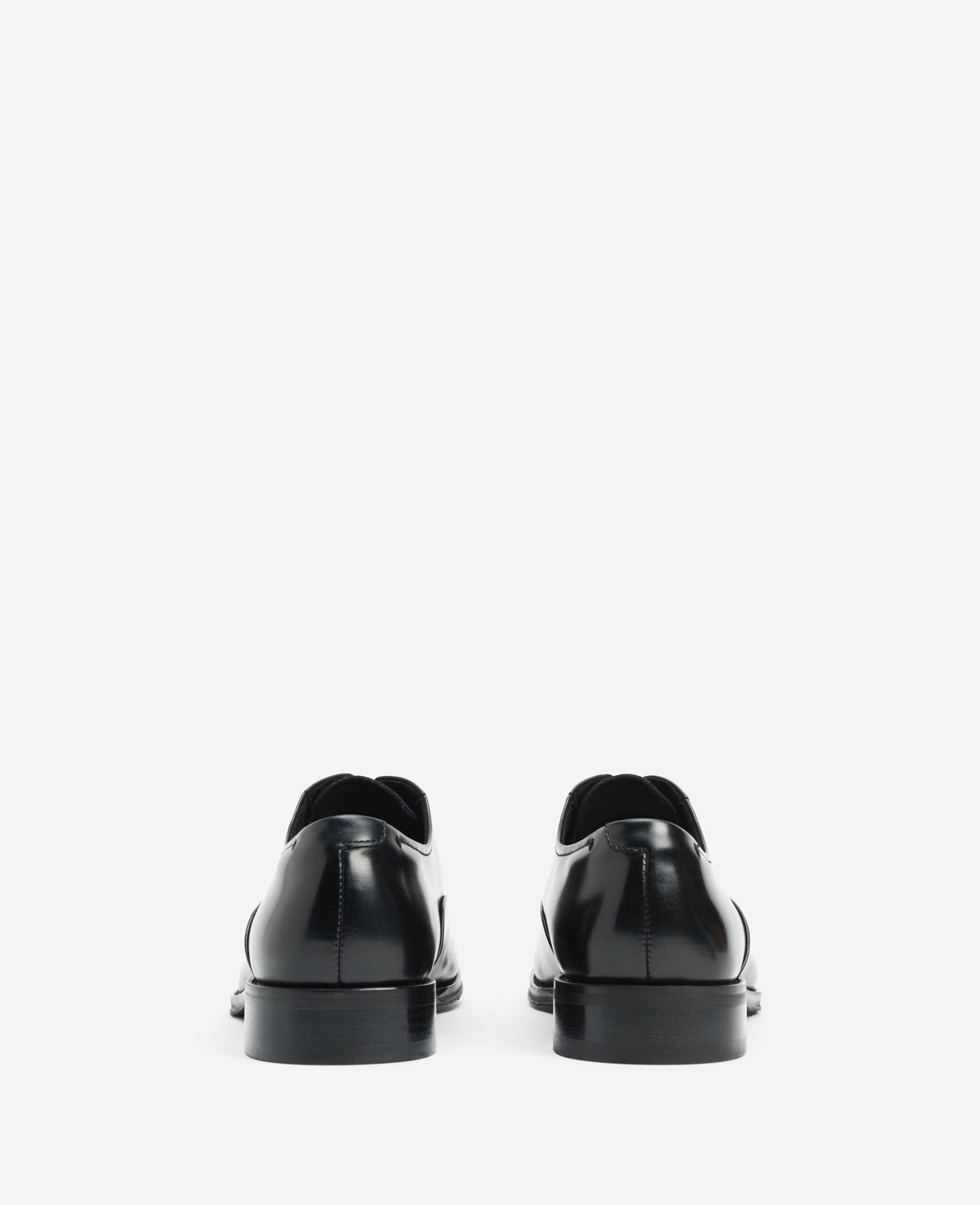 Kenneth Cole Reaction Lace Up Cap Toe Oxford scarpe nere in pelle