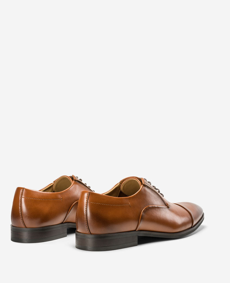 Kenneth Cole Reaction Shoes REACTION Heath Cap Toe Lace Up Oxford scarpe Cognac