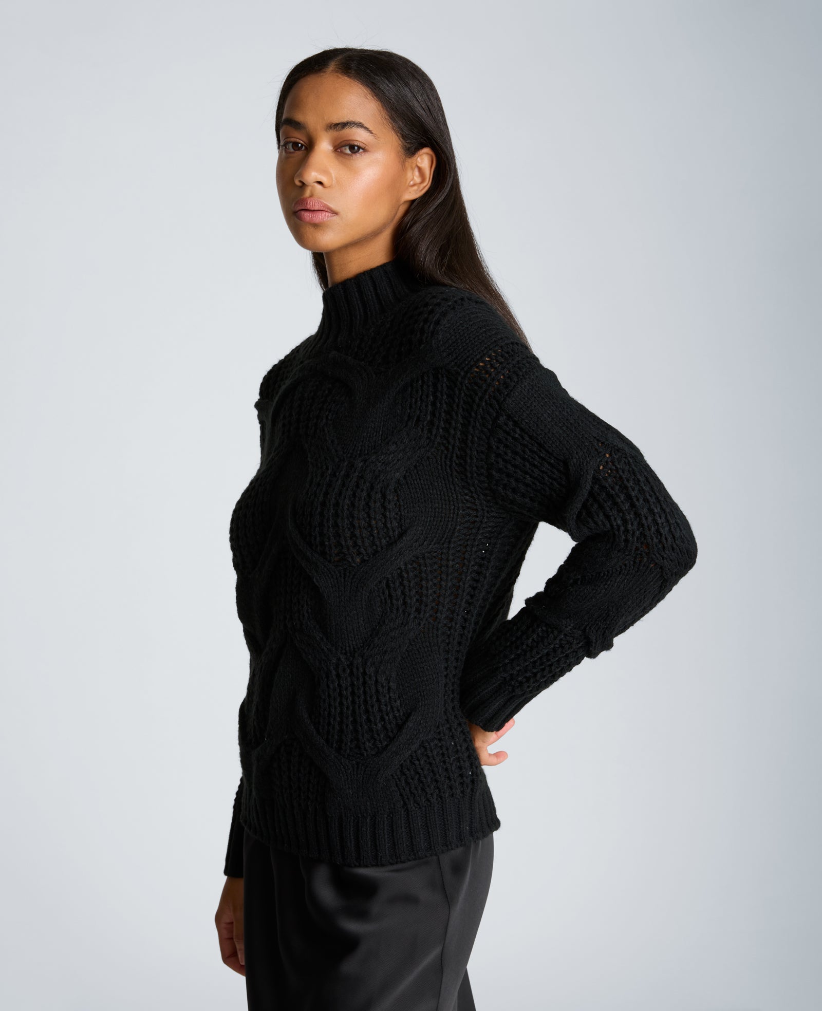 Kenneth Cole Reaction Clothing Oversized Cable Mock Neck Sweater maglione nero oversize