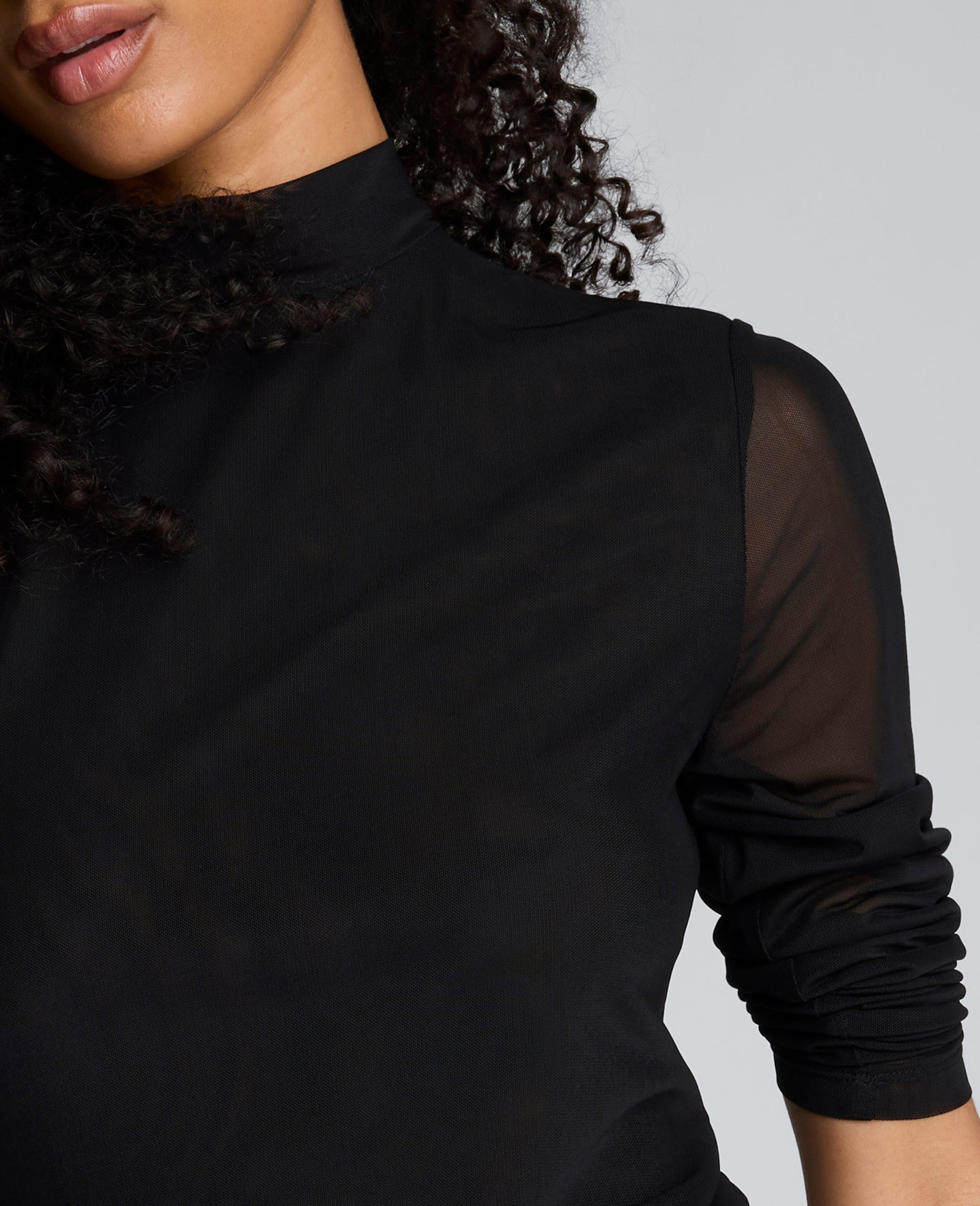 Kenneth Cole Reaction Clothing Jodie Mock Neck Mixed Media Dress abito mini nero in ecopelle
