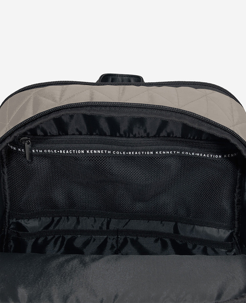 Kenneth Cole Reaction Emma zaino rye con tasche organizzate