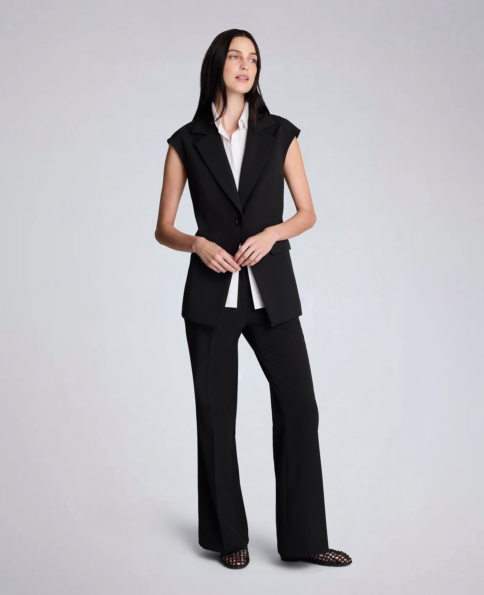 Kenneth Cole Reaction Clothing Luxe Twill Vest With Faux Shirt gilet bianco nero