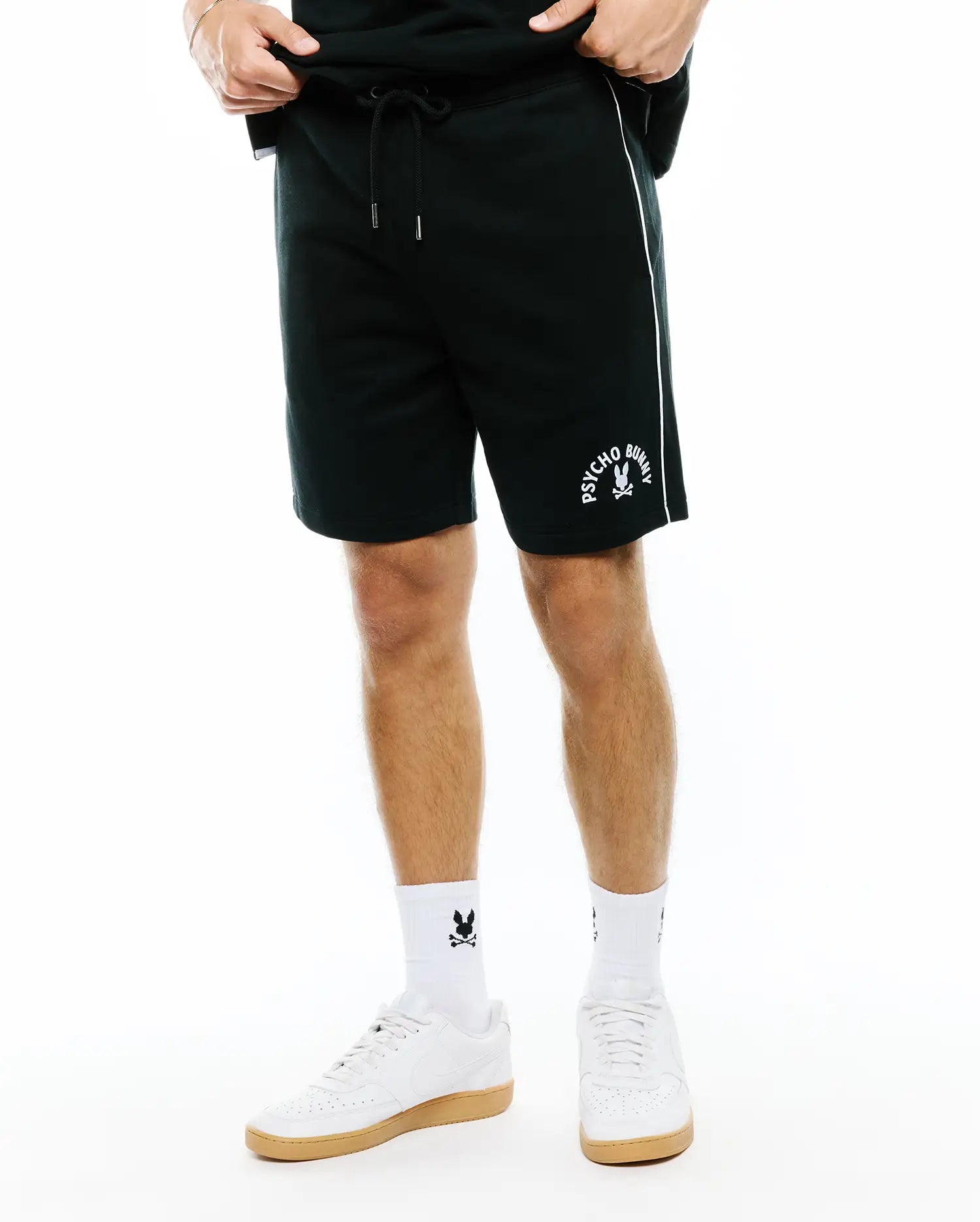 Psycho Bunny Men's Shorts Stevie Drawstring Short 7 1/2 MB0900086 shorts neri in cotone