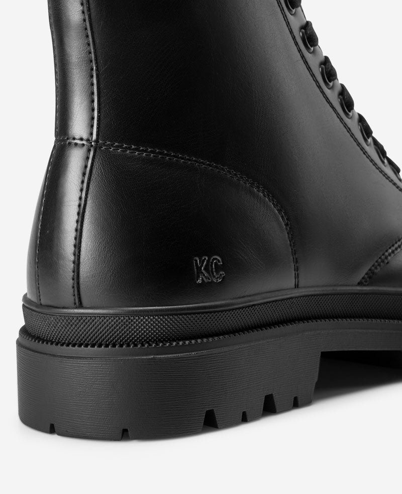 Kenneth Cole Reaction Petro stivale nero stringato con suola carrarmato