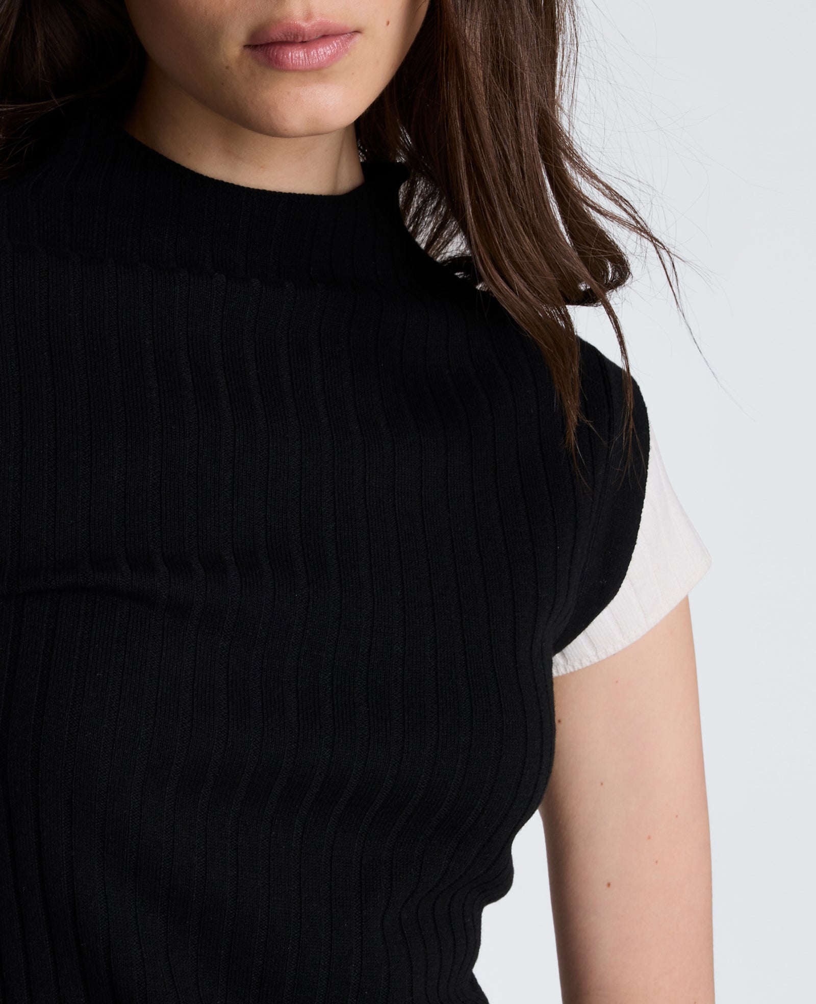 Kenneth Cole Reaction Mock Wide Rib Sweater maglia a costine nera e avorio