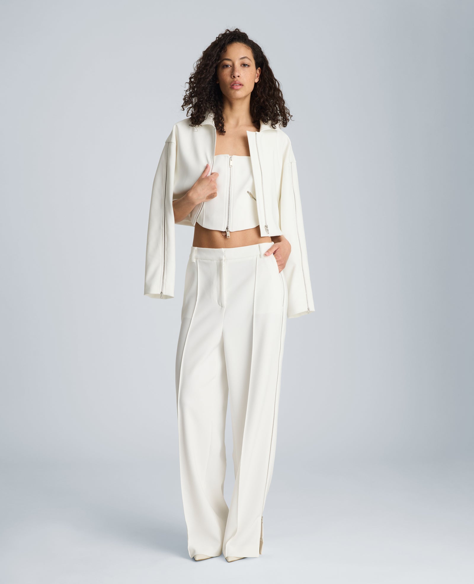 Kenneth Cole Reaction Clothing Fitted Zip Front Bodice with Zip Pockets top bianco cropped
