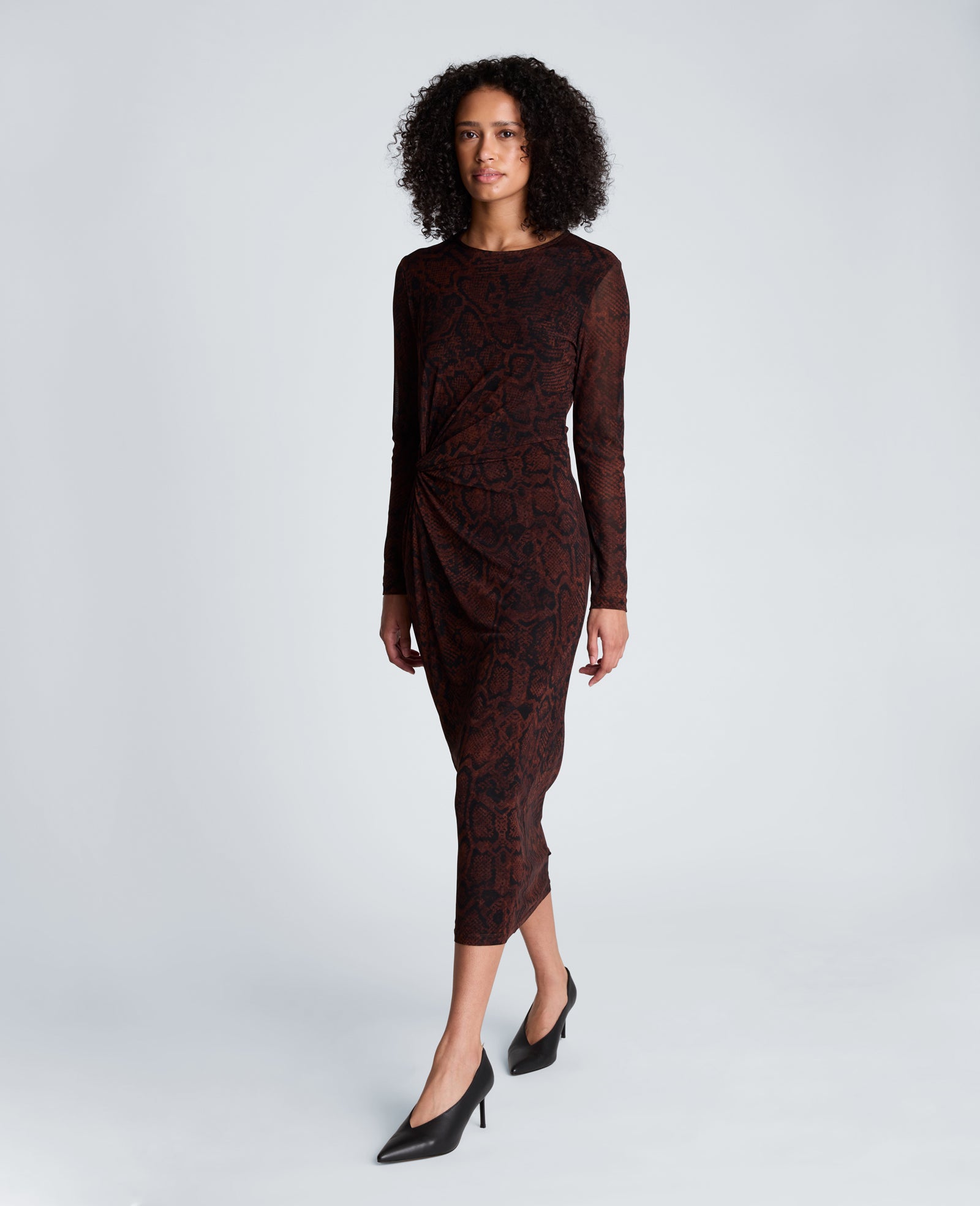 Kenneth Cole Reaction Clothing Knot Long Sleeve Midi Dress abito midi marrone stampa serpente