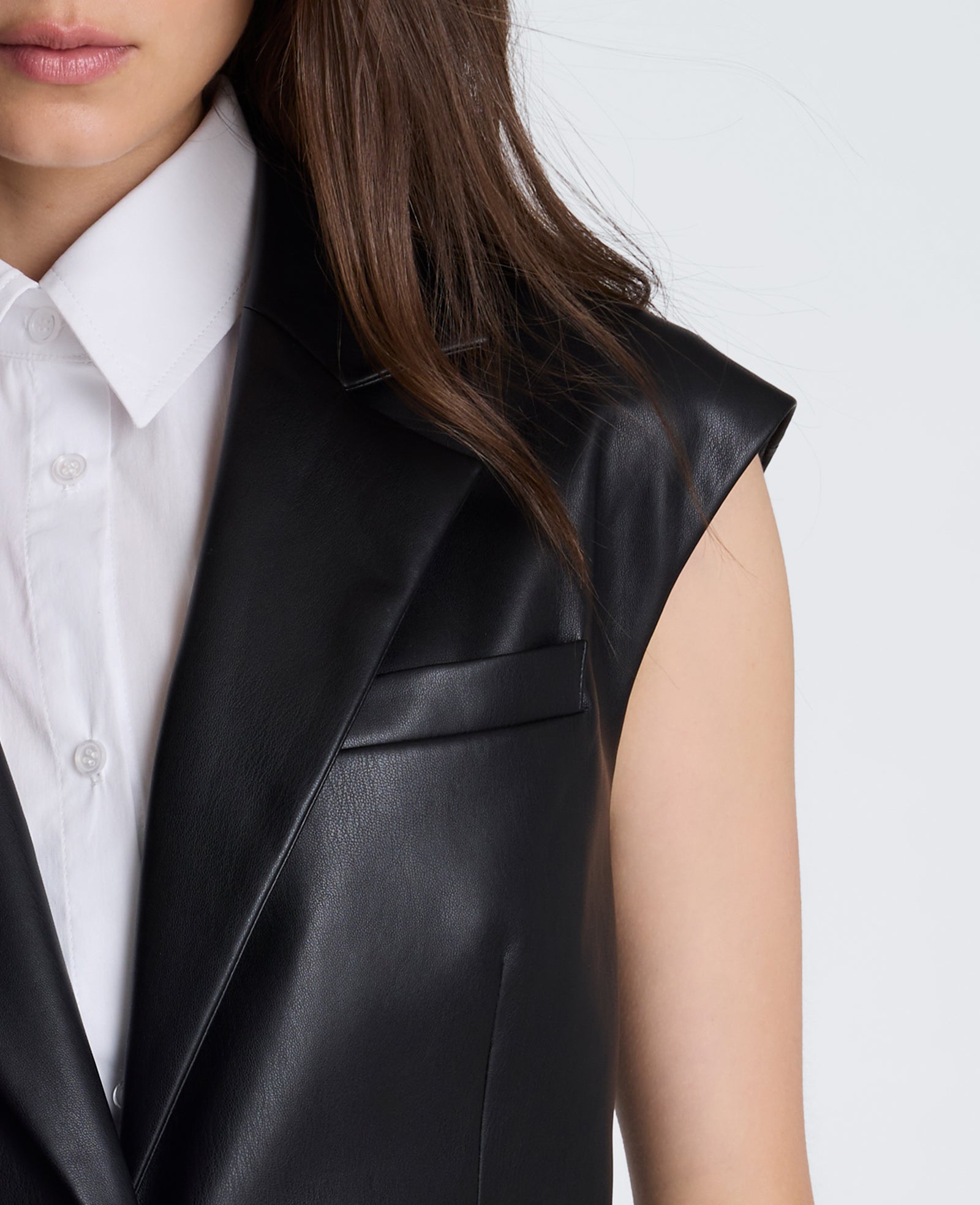 Kenneth Cole Reaction Clothing Layered Vest with Detachable Shirt gilet nero con camicia removibile
