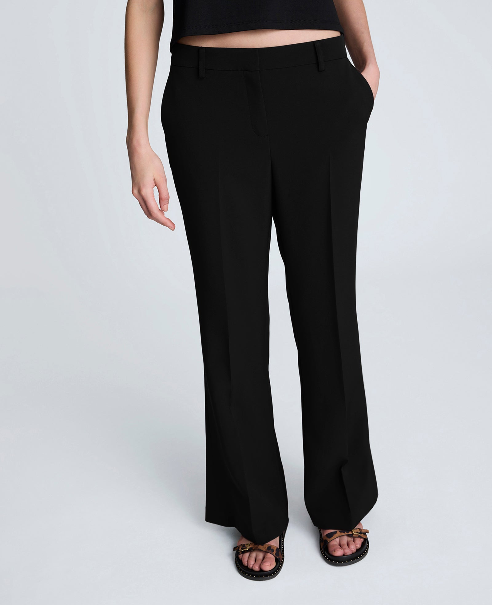 Kenneth Cole Reaction Clothing Luxe Twill Flare Leg Pant pantaloni neri